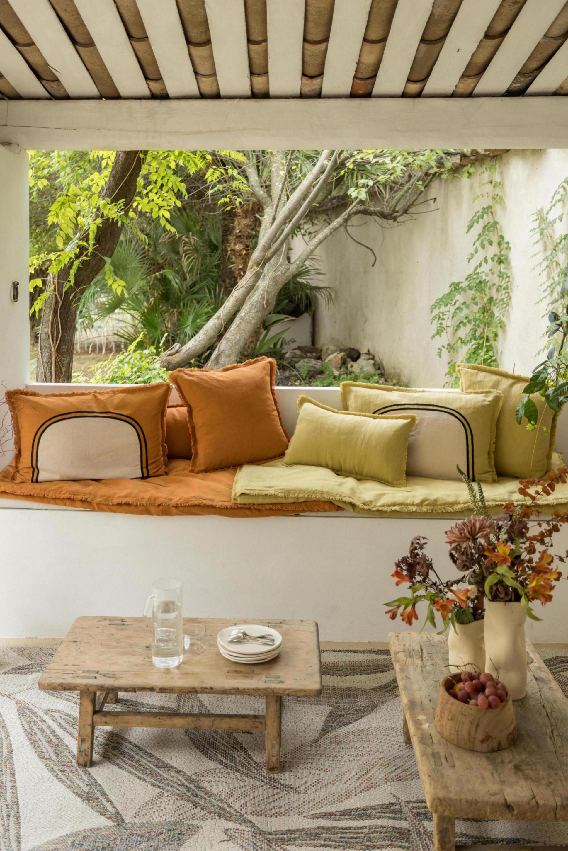 Laly Linen & Cotton Plain Cushion in Cuirve - 30x50cm