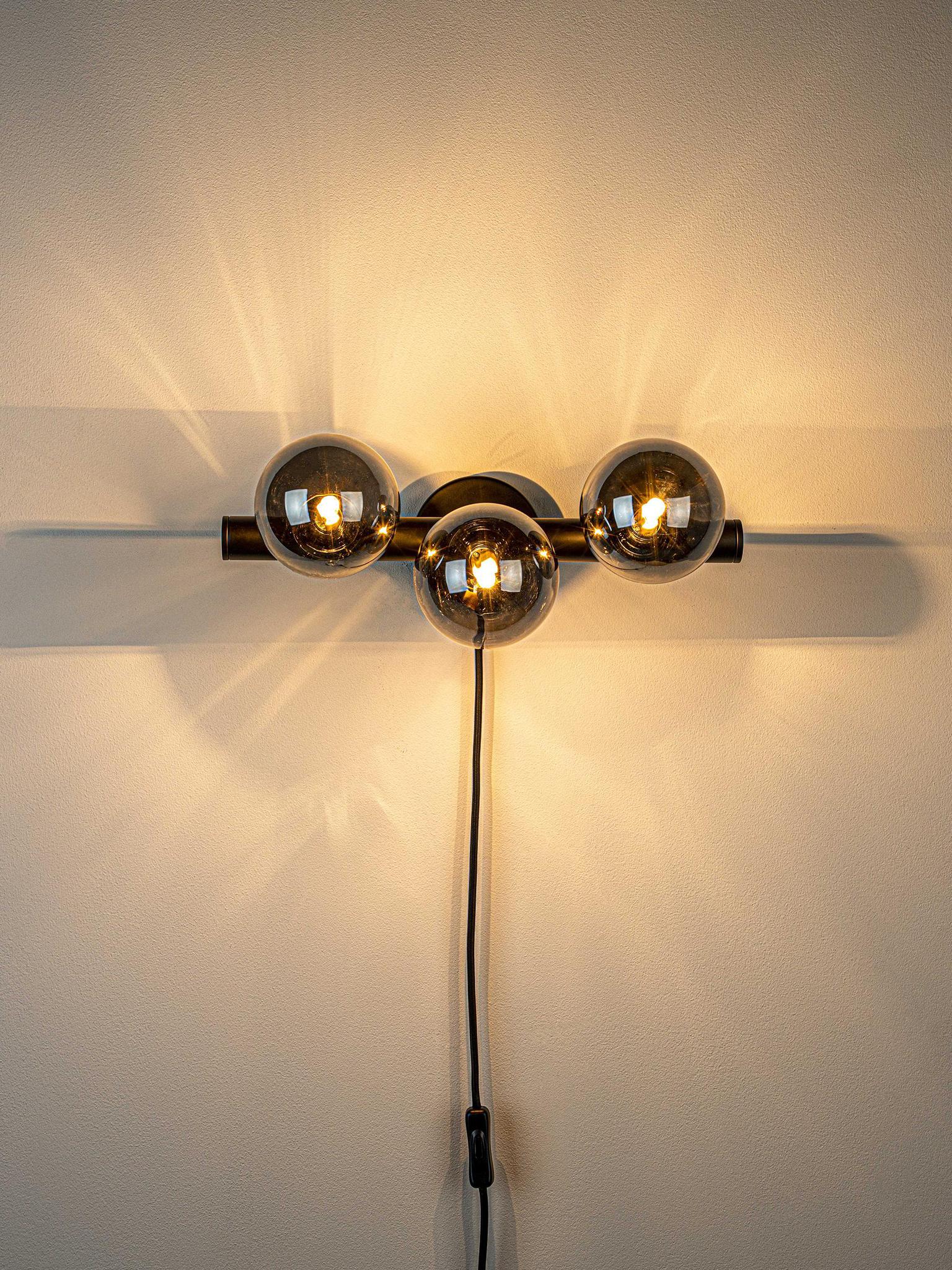 Monica Wall Lamp