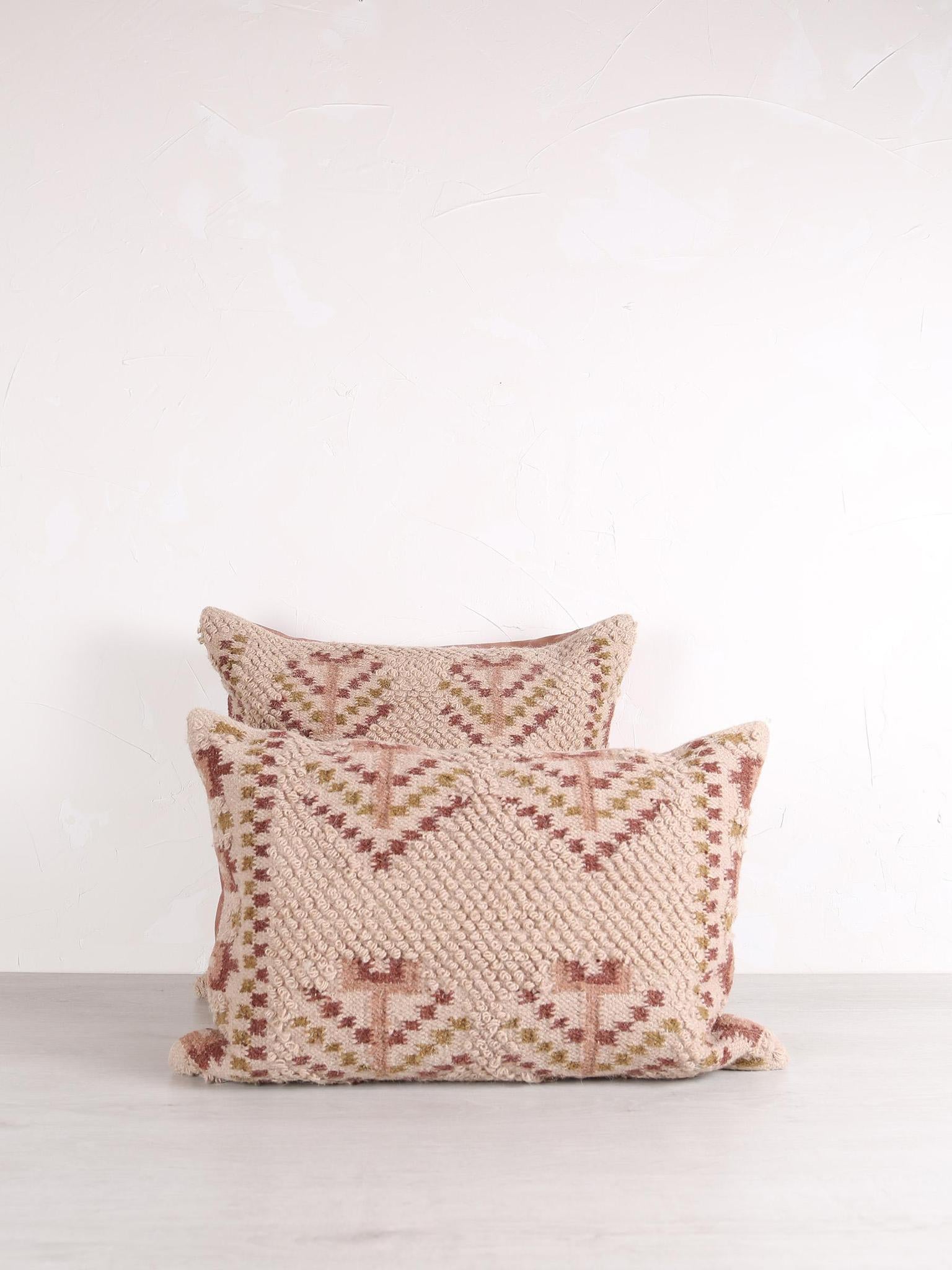 Aaina Wool And cotton cushion - Dusty pink - 2 sizes available