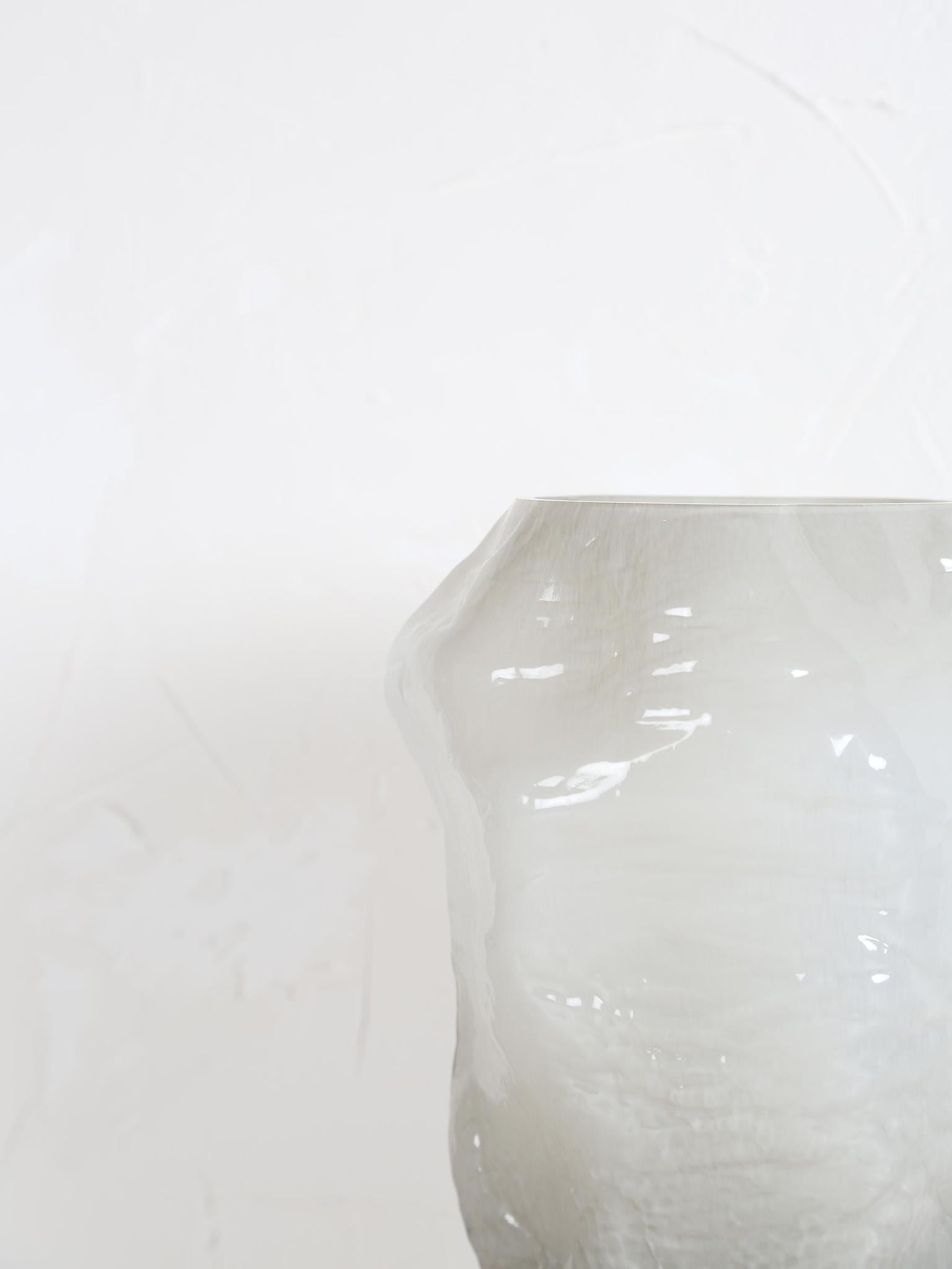 Riley White Glass Vase Round