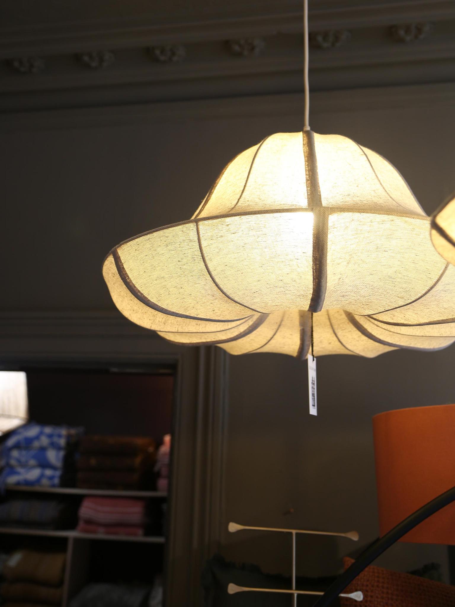 Iravelle Hanging Lamp