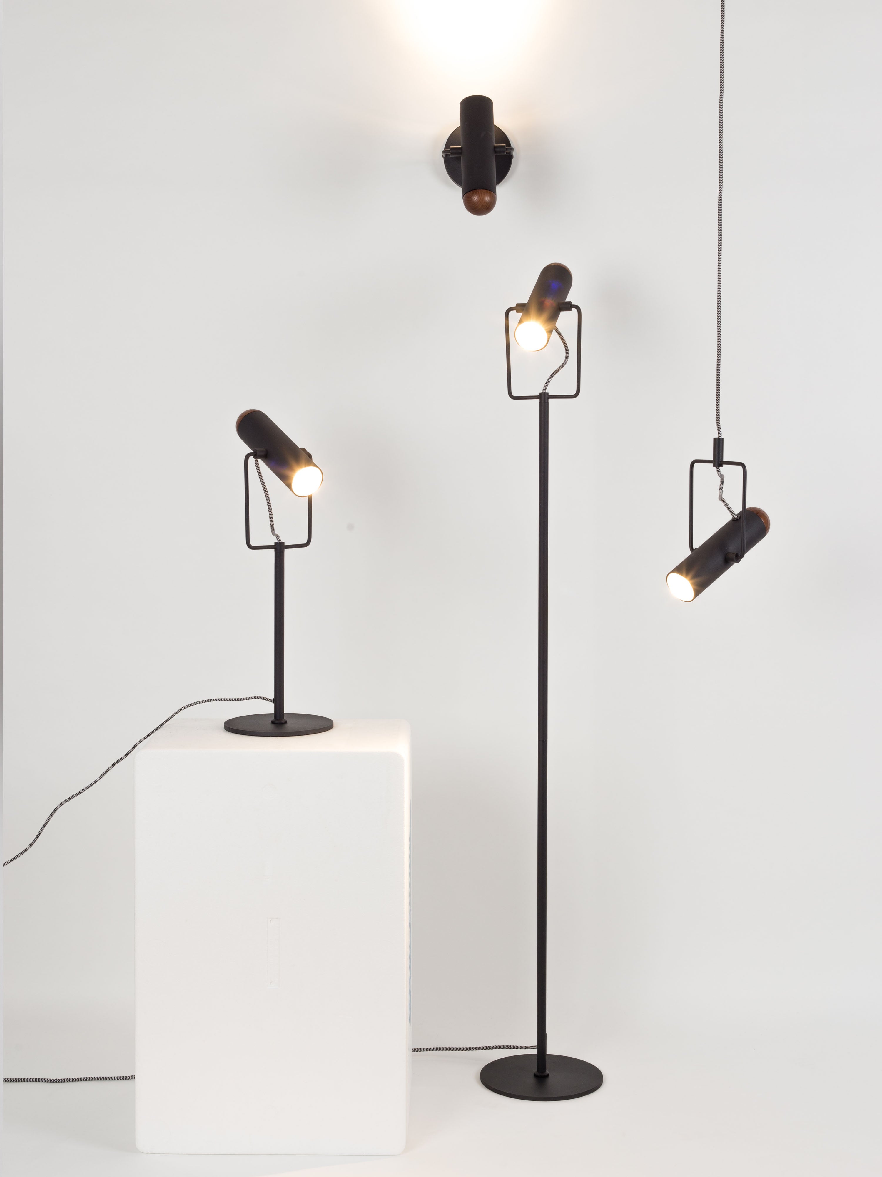 Marlon Wall Lamp in Black & Walnut