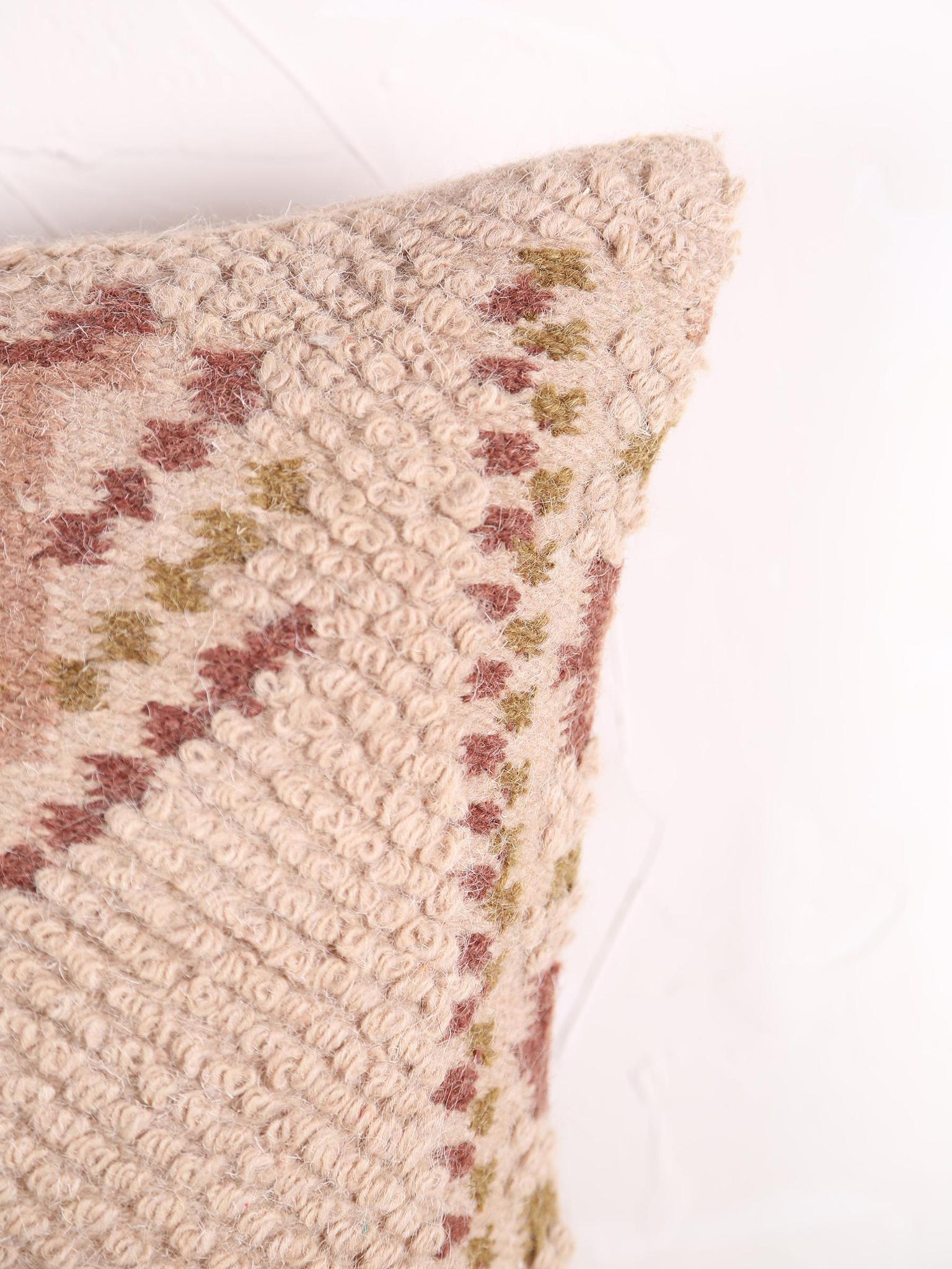 Aaina Wool And cotton cushion - Dusty pink - 2 sizes available