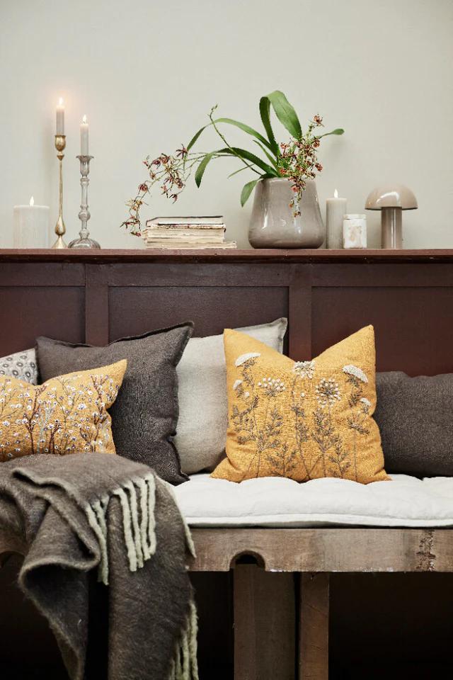 Nessina portable LED lamp - 2 Colours Available