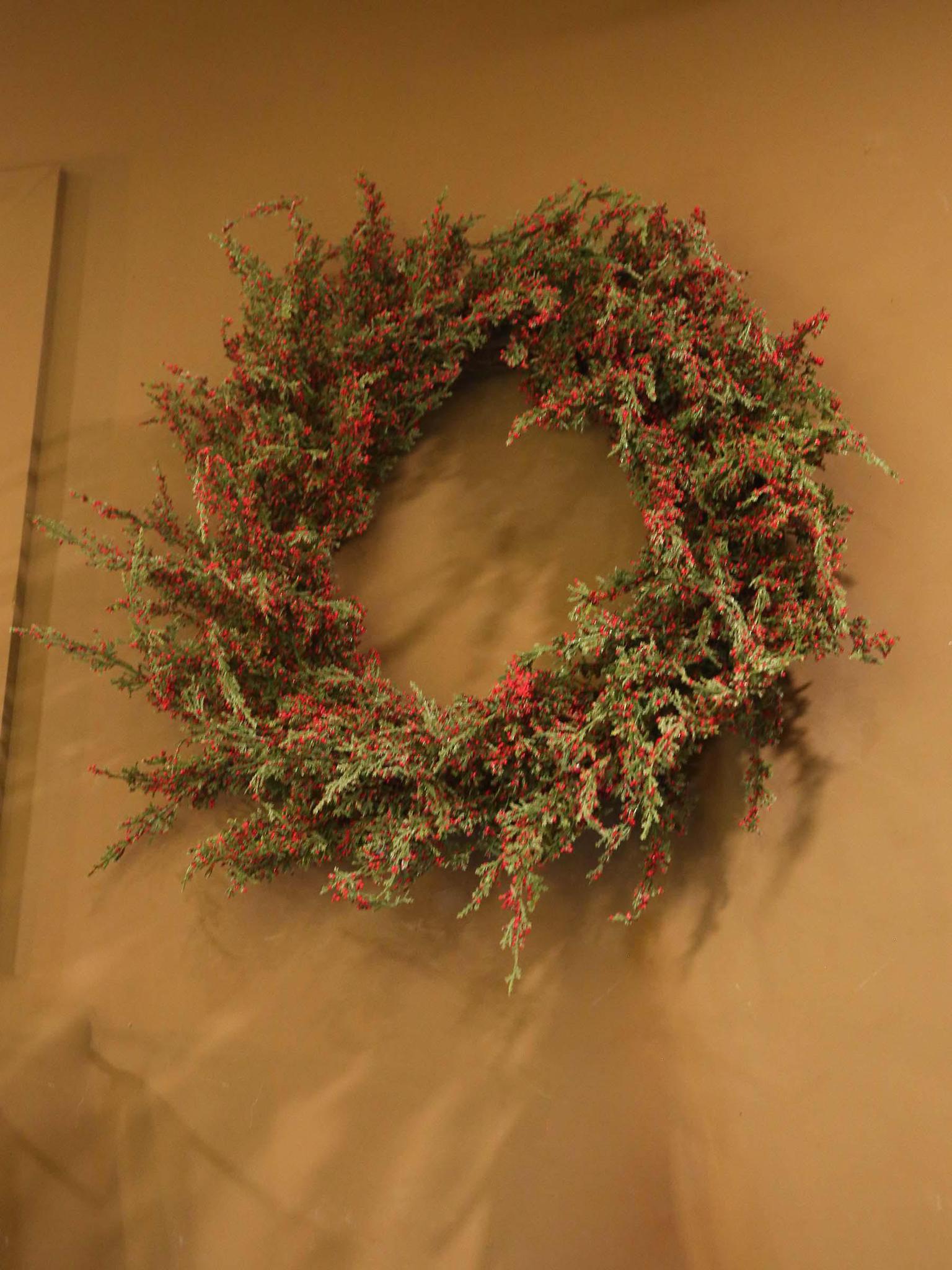 Faux Leafy Red Berry Wreath