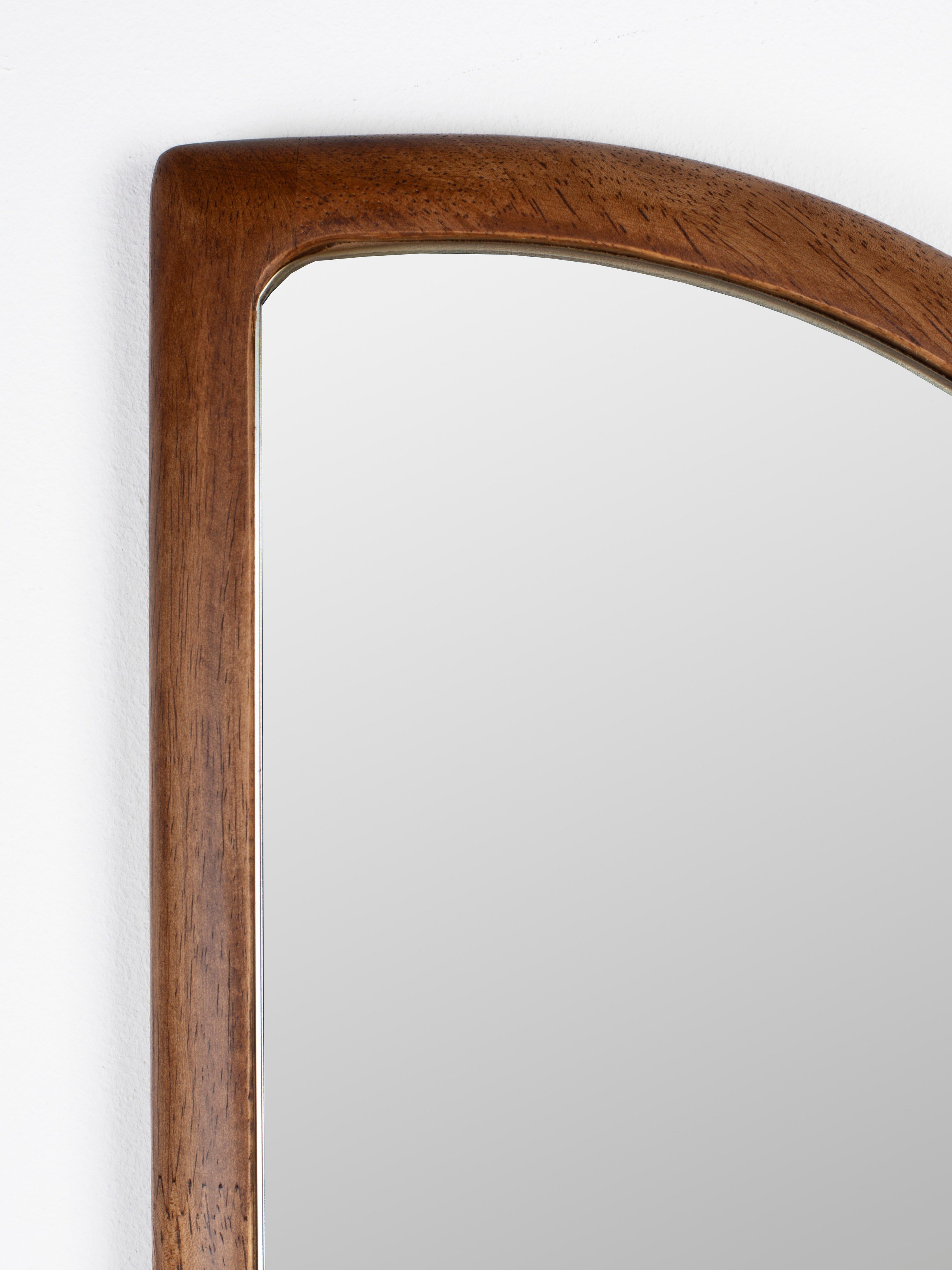 Nyko Rubberwood Mirror - Asymmetric Shape