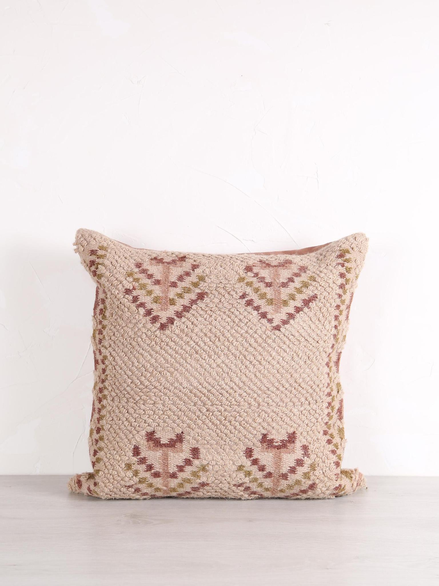 Aaina Wool And cotton cushion - Dusty pink - 2 sizes available