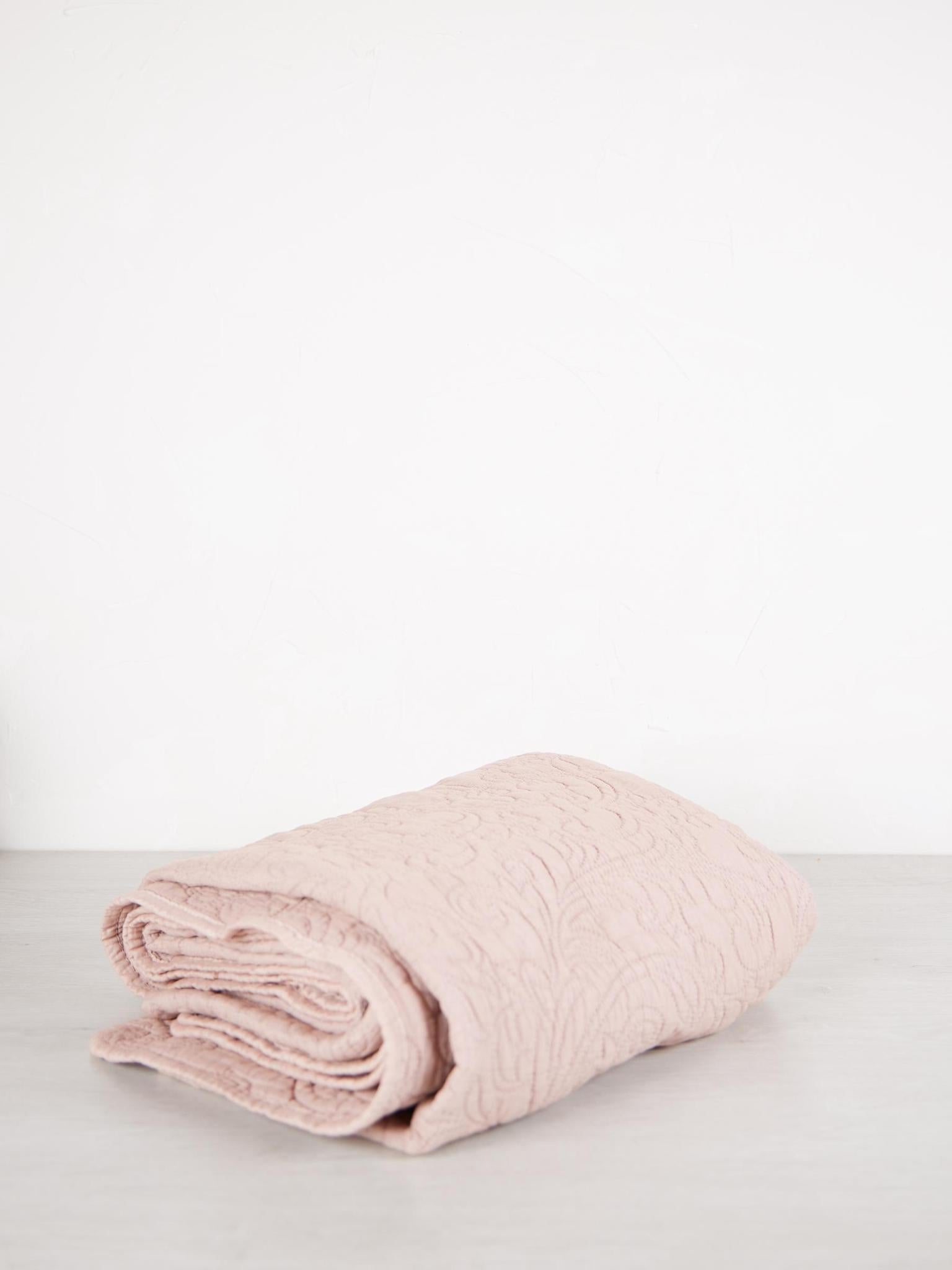 Isabelle Quilted Throw - Rose