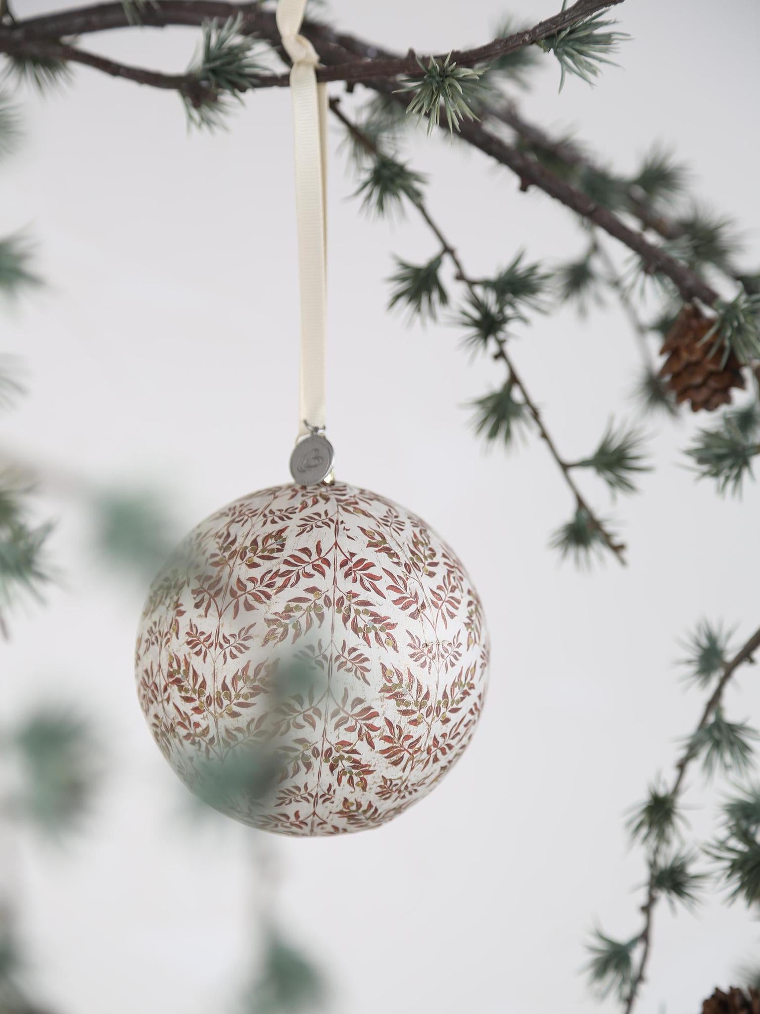 Hilde Patterned bauble - Red