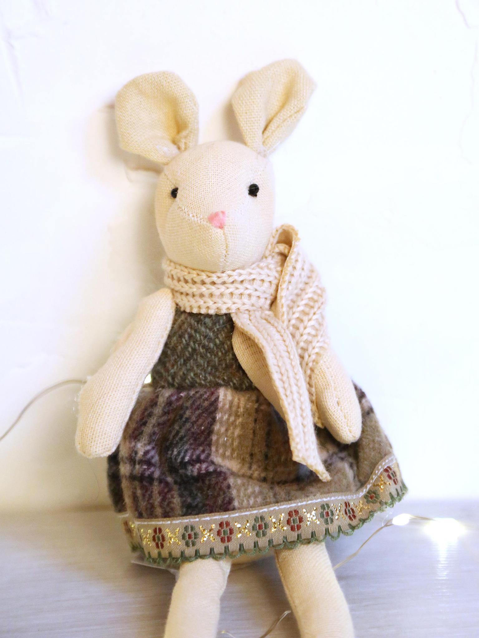 Decorative Pippin Mouse