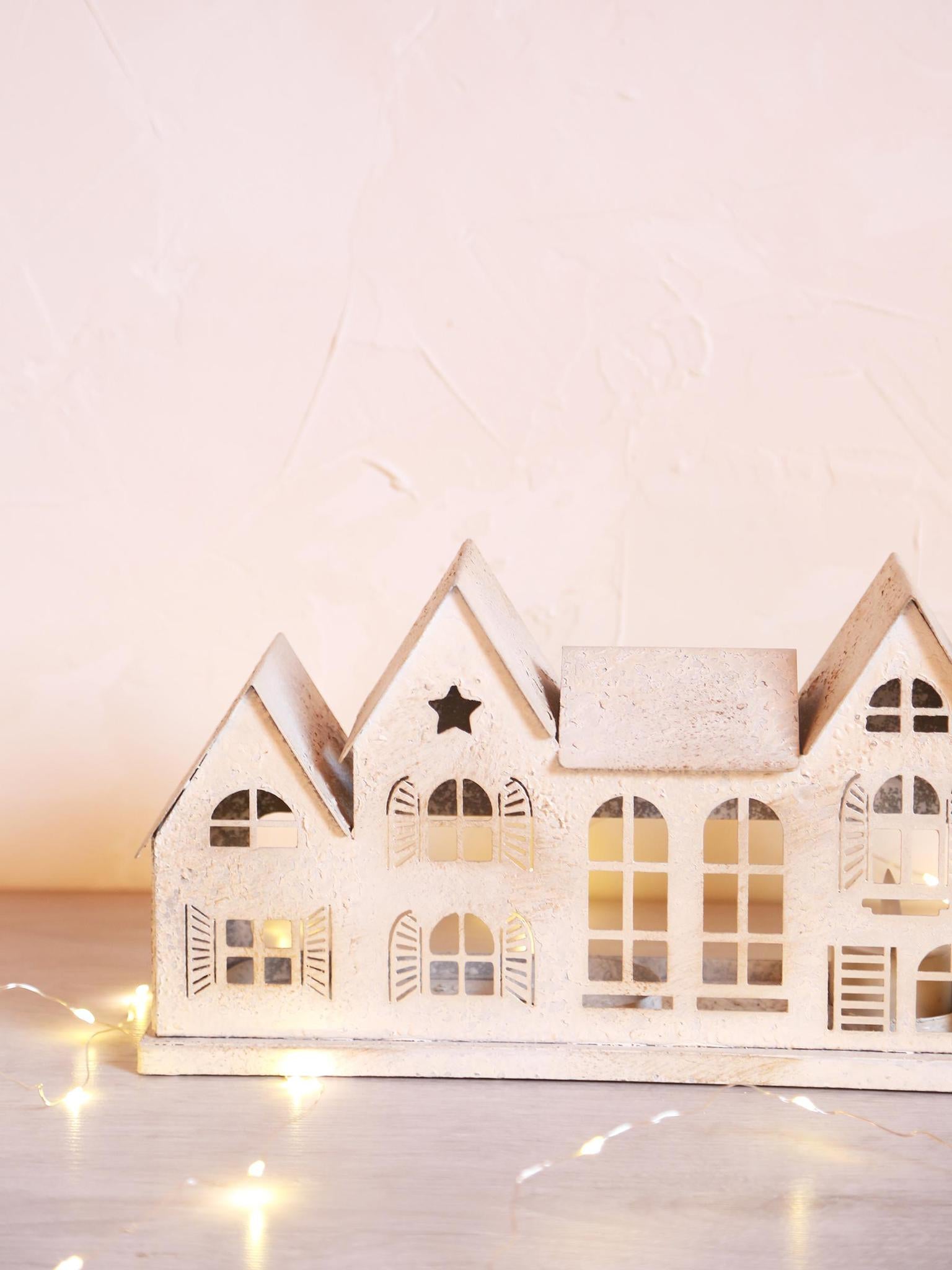TOWN HOUSES CANDLE HOLDER