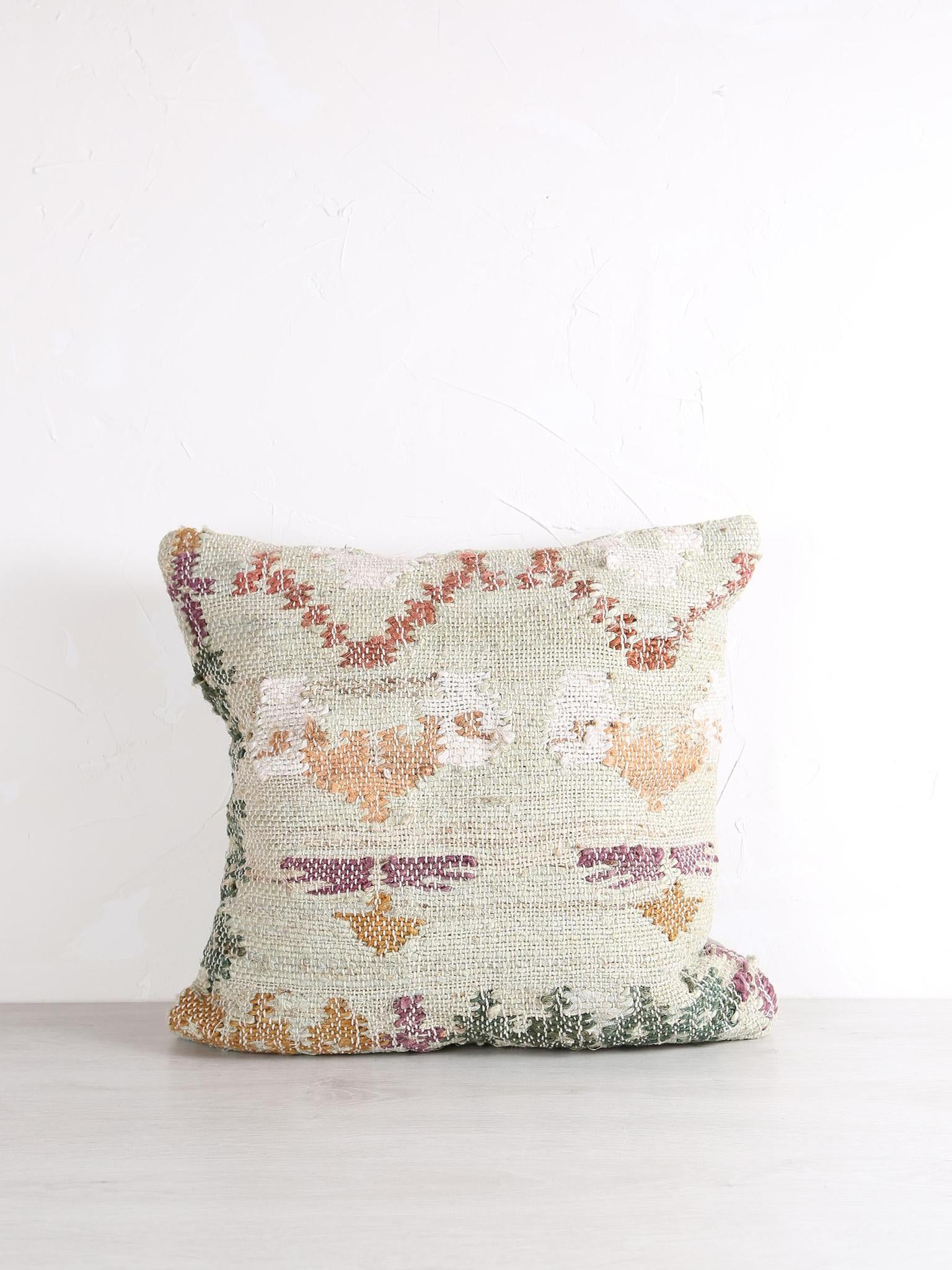 Dantri Cushion - soft grey - 2 sizes available