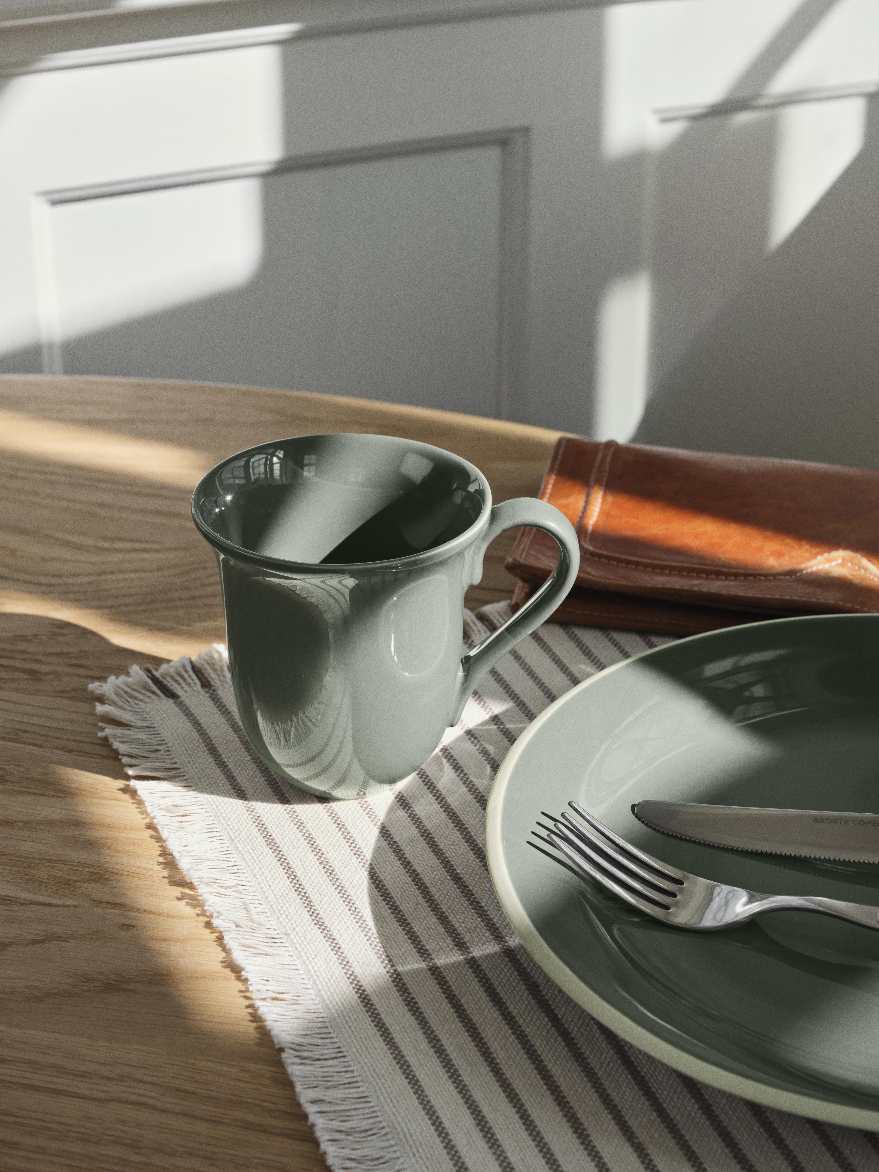 Taverna Green Glazed Stoneware Dessert/Lunch Plate