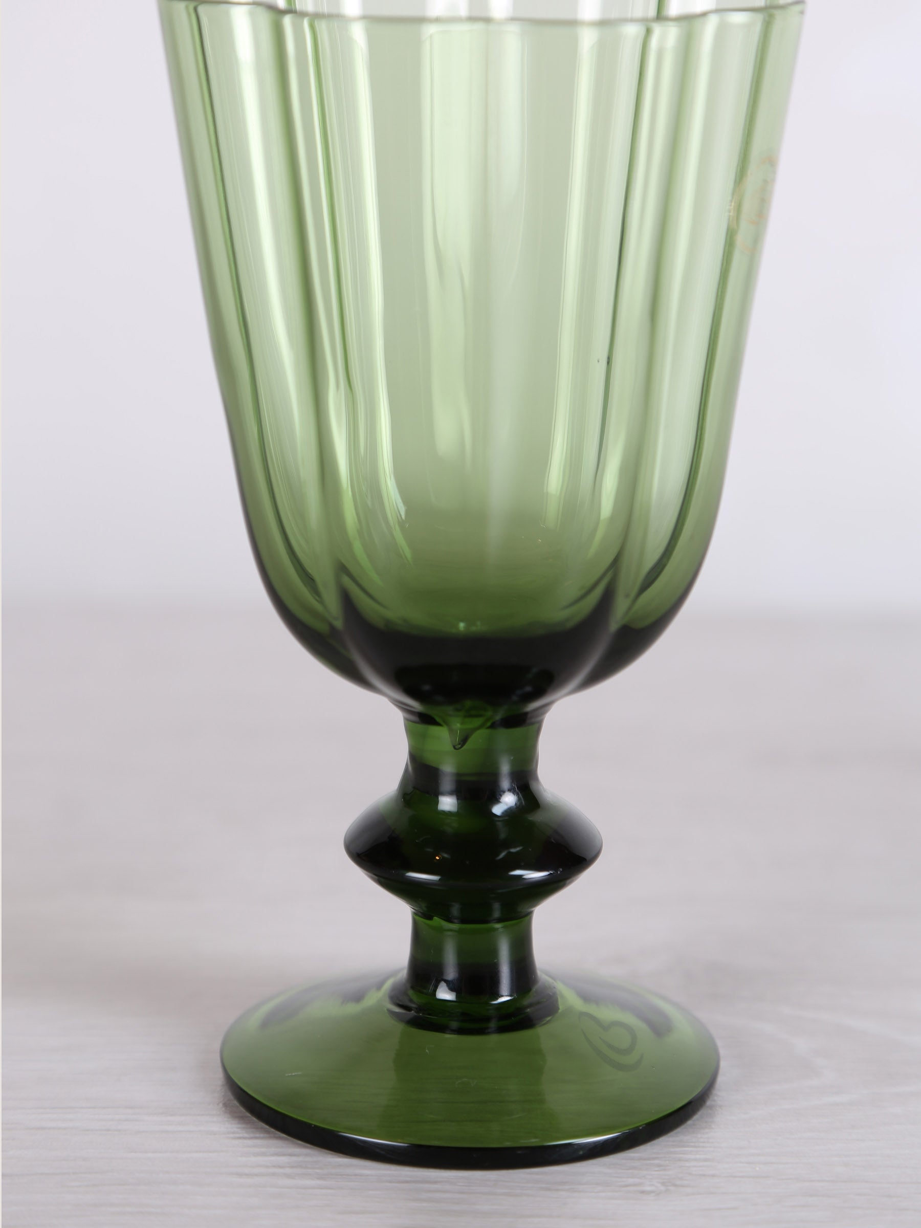 Floretta Fluted Wine Glass - Green - 9X9X15.5 cm