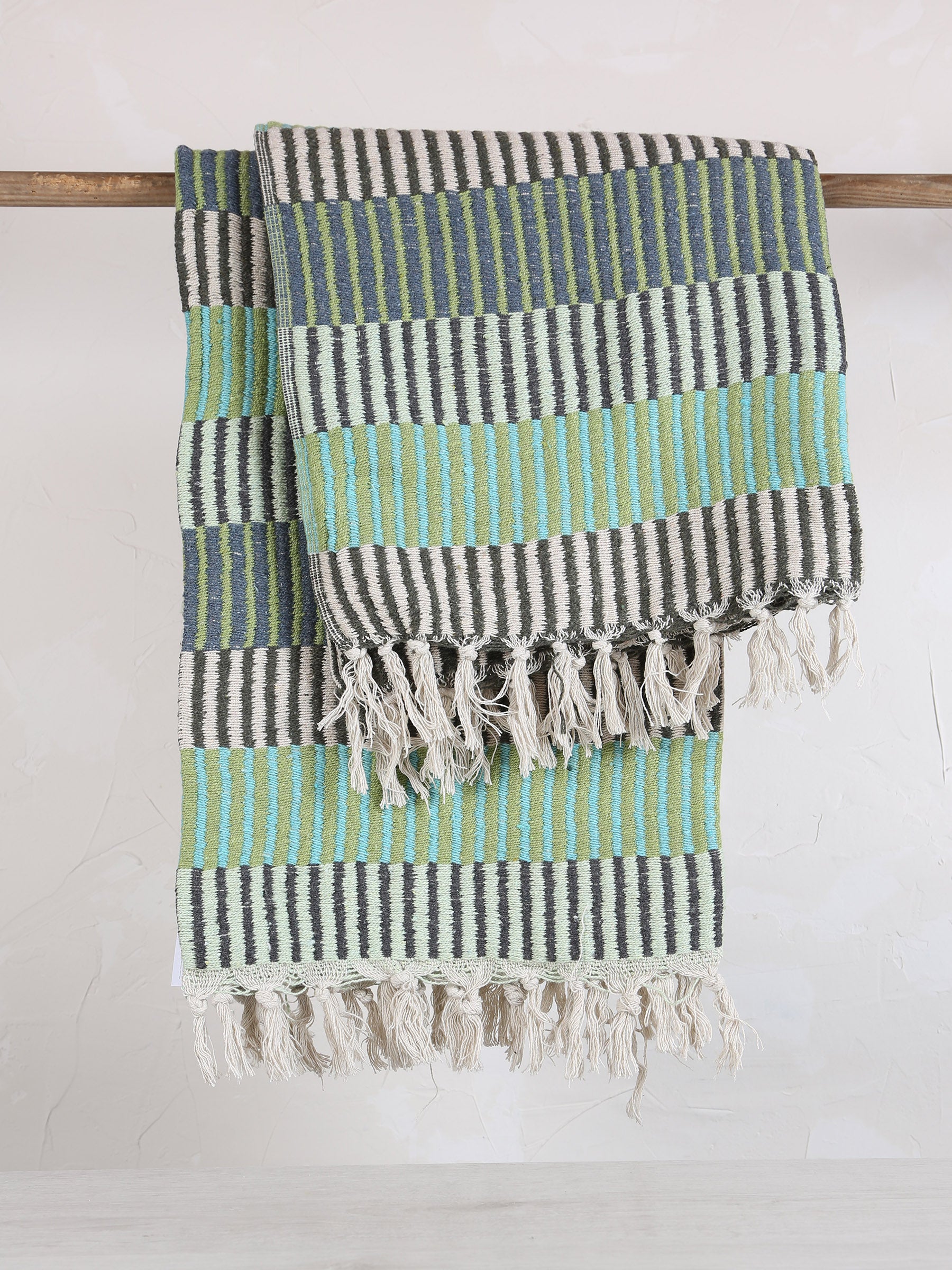 Isnel throw - Recycled Cotton - Green Hues