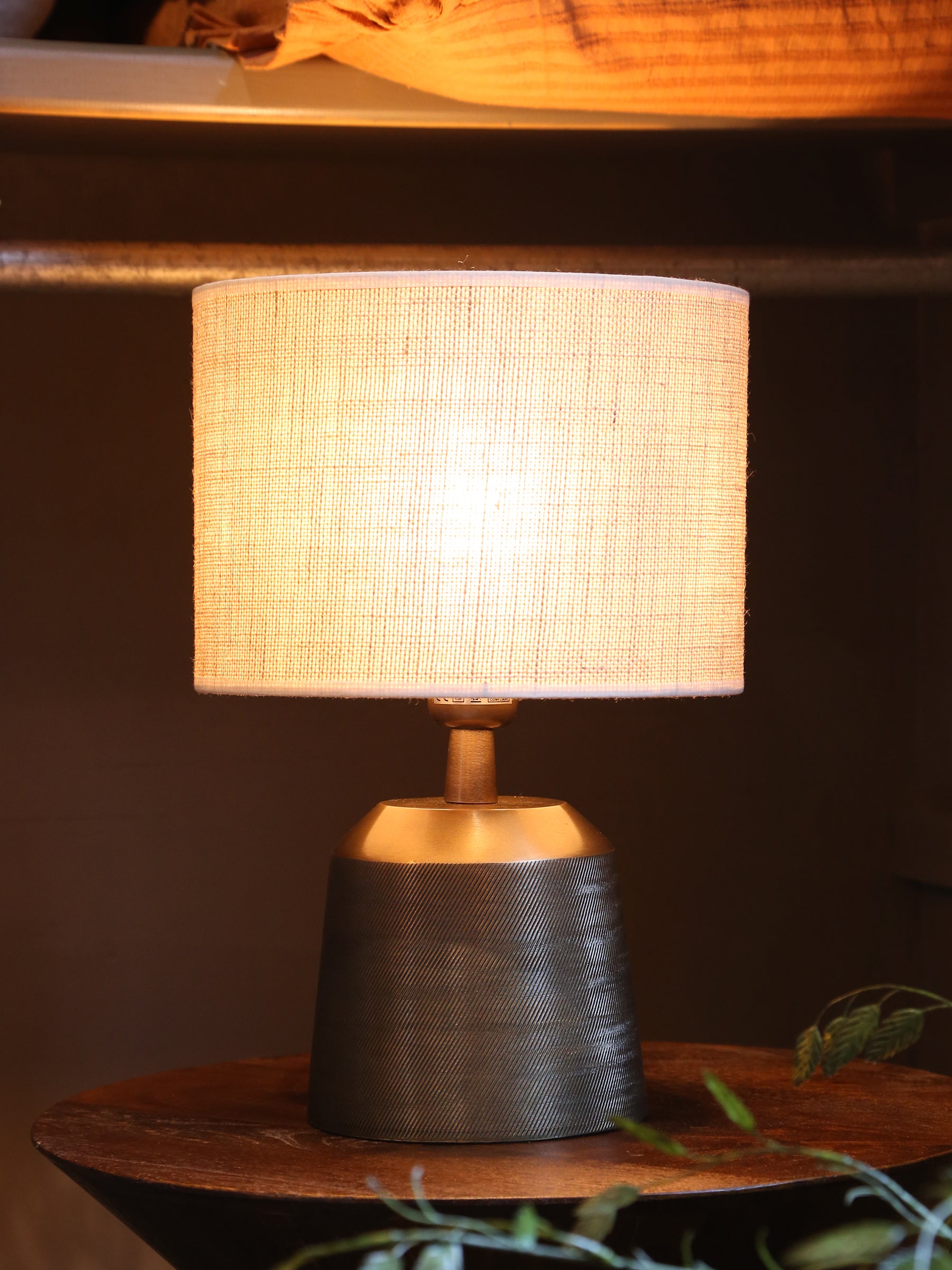 Lulie Etched Brass Table Lamp - Linen Shade