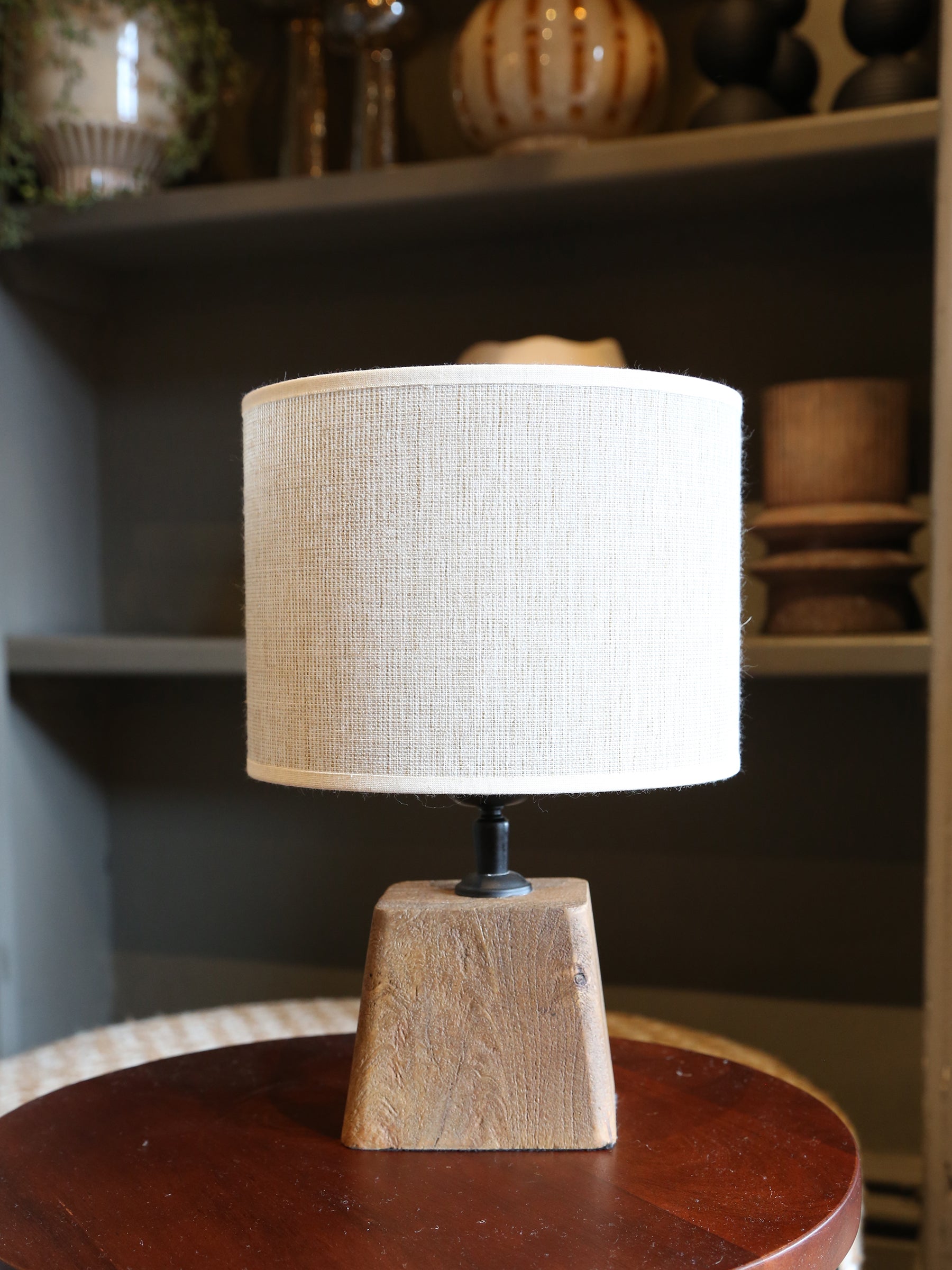 Kardan Dark Wooden Lamp - Linen Shade