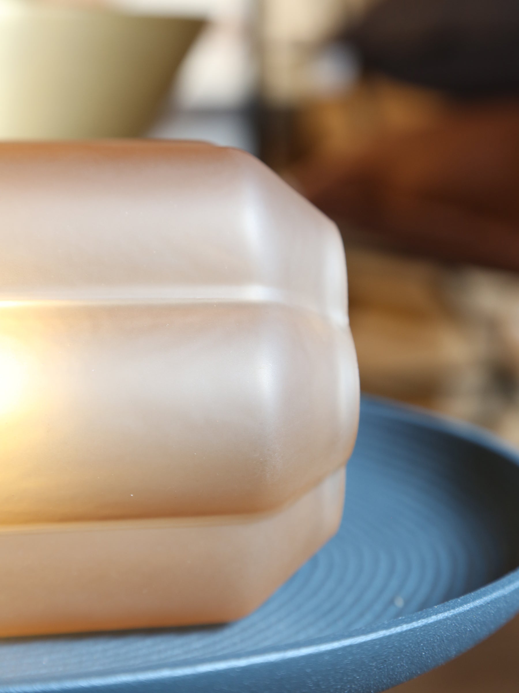 Yvias Table lamp - LED Matt Glass - Orange, peach & Gold