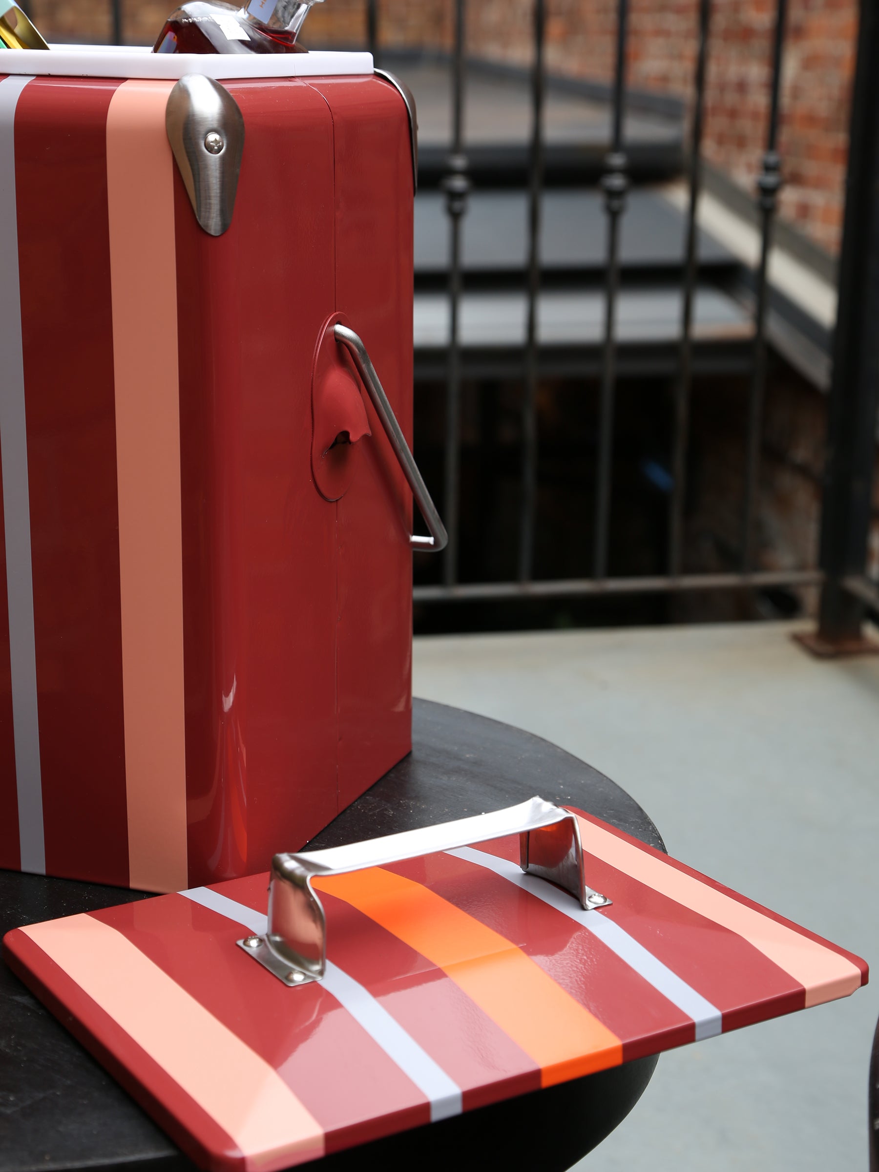 Cooler Be Wine Cool Box - Burgundy Stripe
