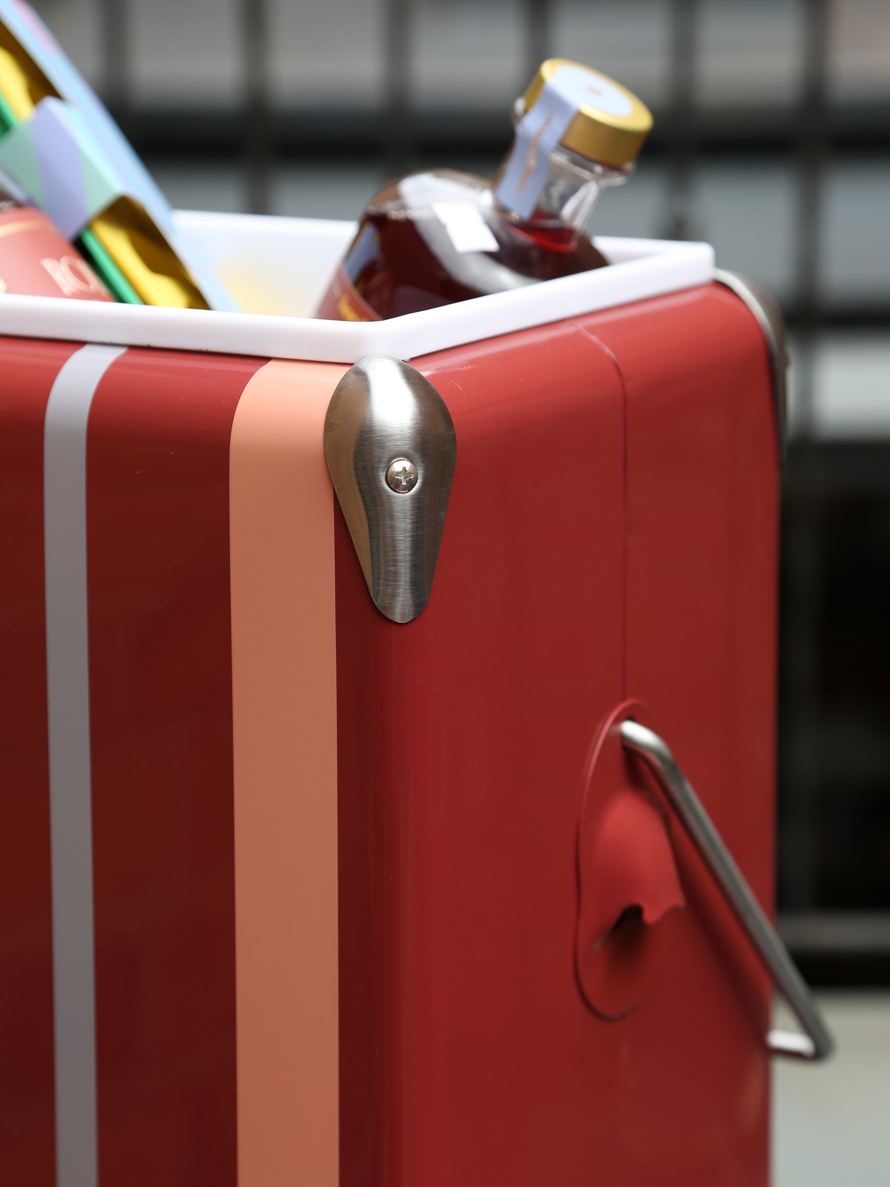 Cooler Be Wine Cool Box - Burgundy Stripe