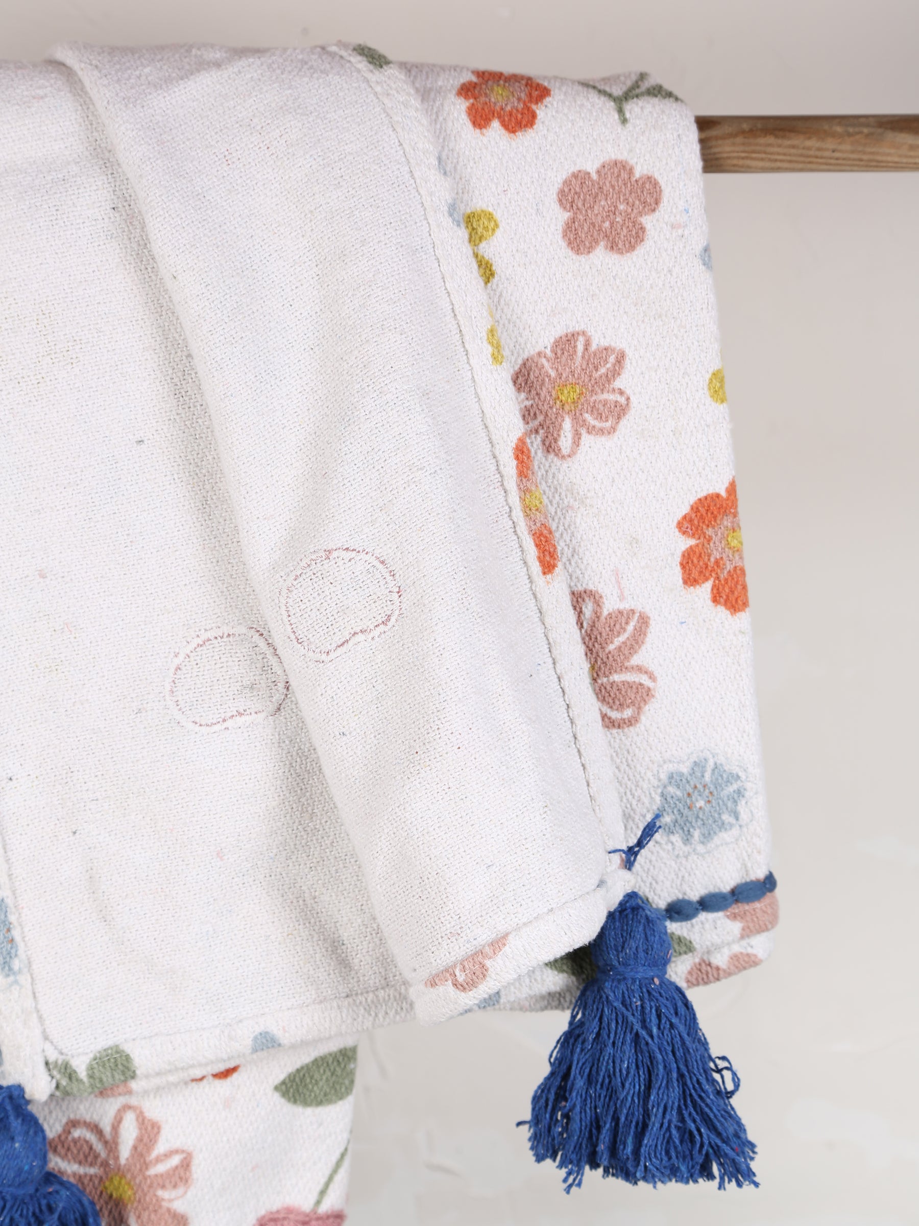 Cherry Throw - Floral Printed - Recycled Cotton - Pastel Tones