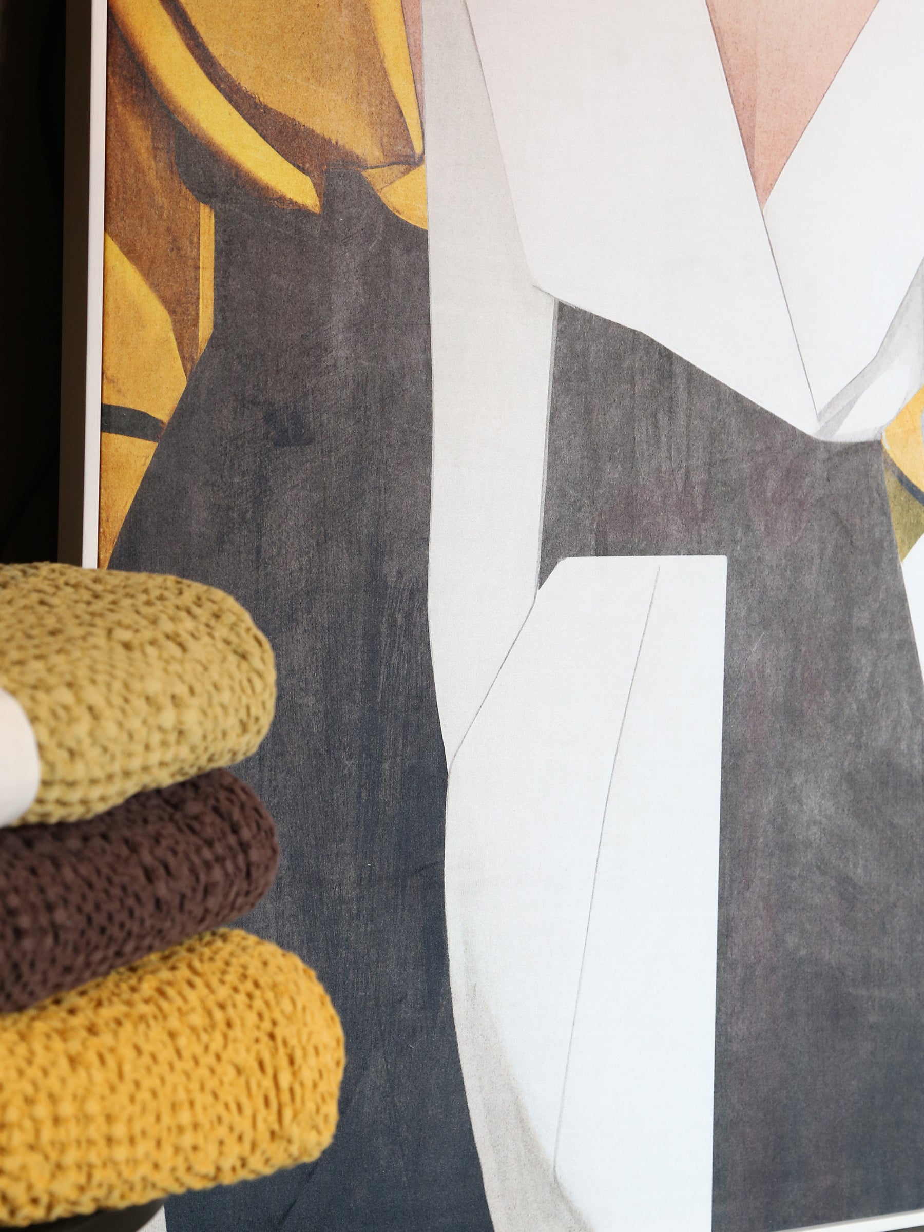 Lurae Velvet Textured Figures Canvas - Warm Tones - 120 x 80cm