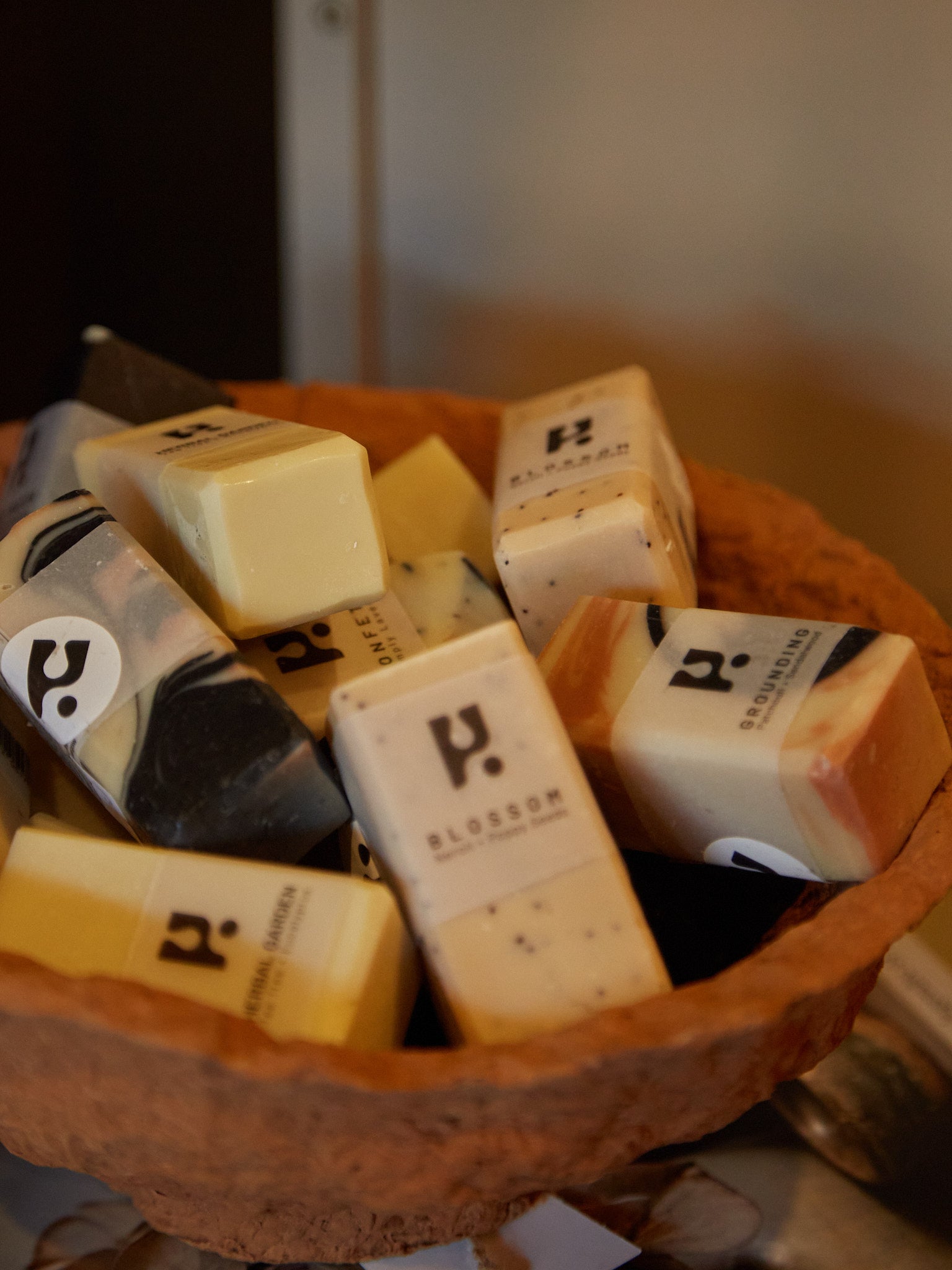 Rainbow Vegan 80g/160g Soap - Lemongrass & Neroli