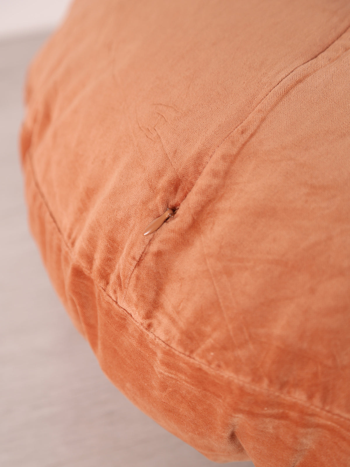 Round Velvet Cushion - Peach, Rose