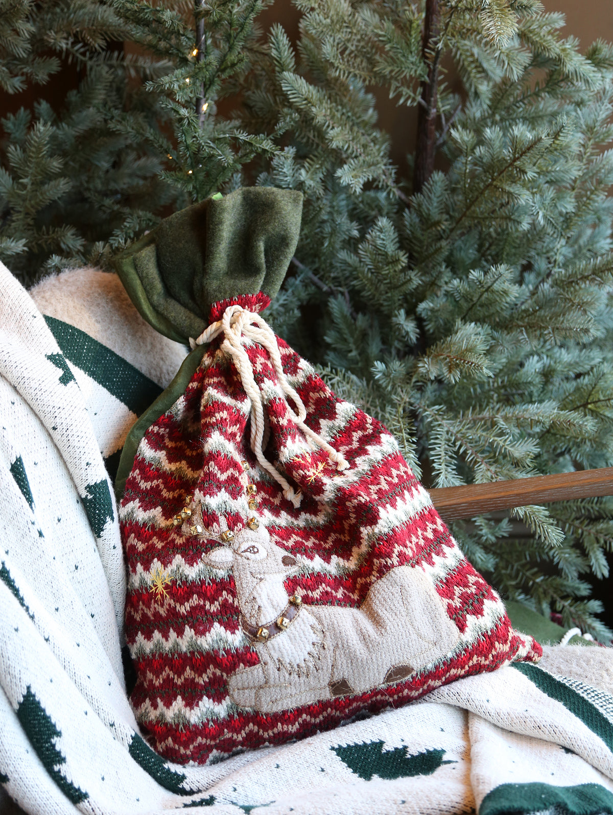 Cosy Deer Present Sack