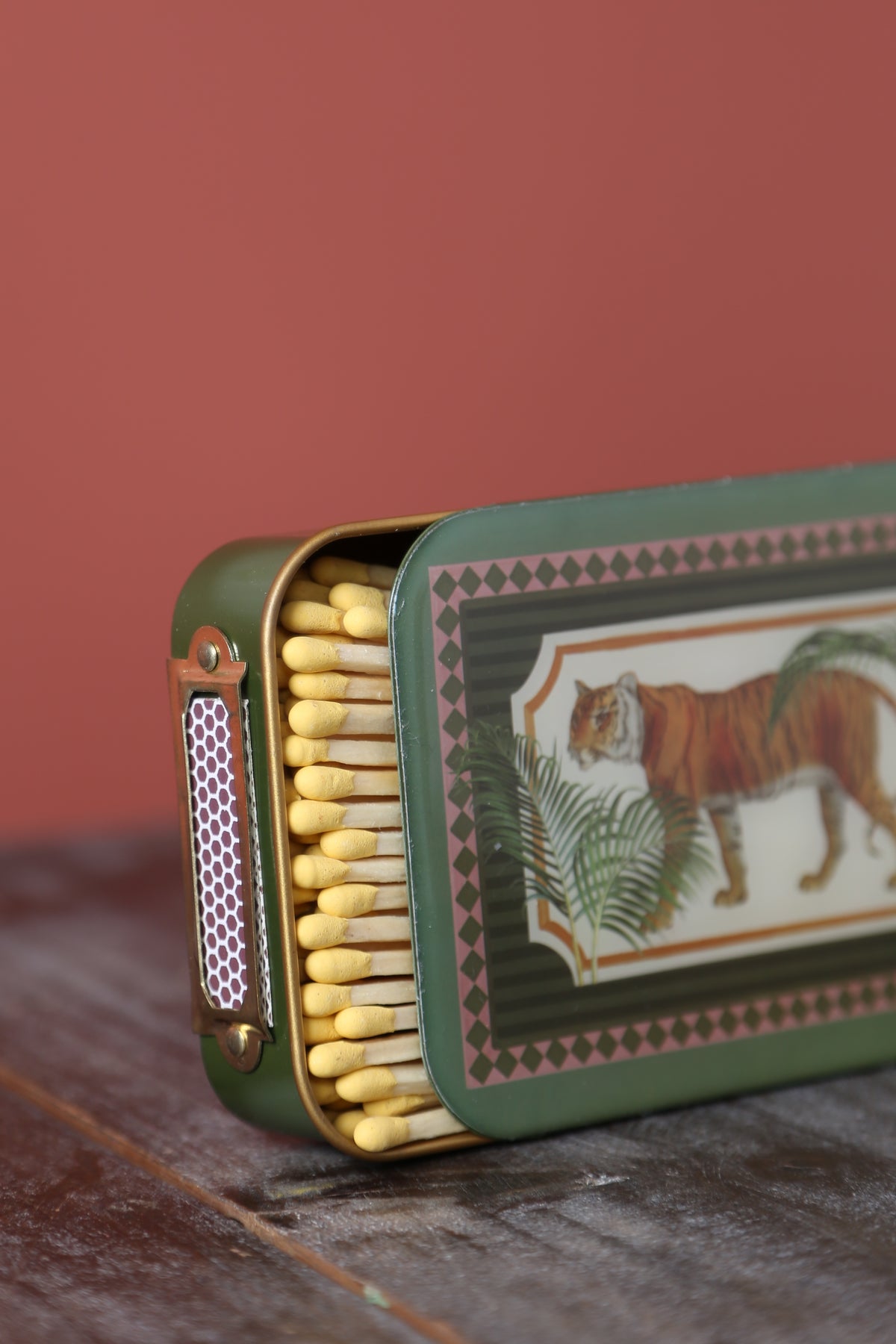 Matches in Enamel Tin - Tiger