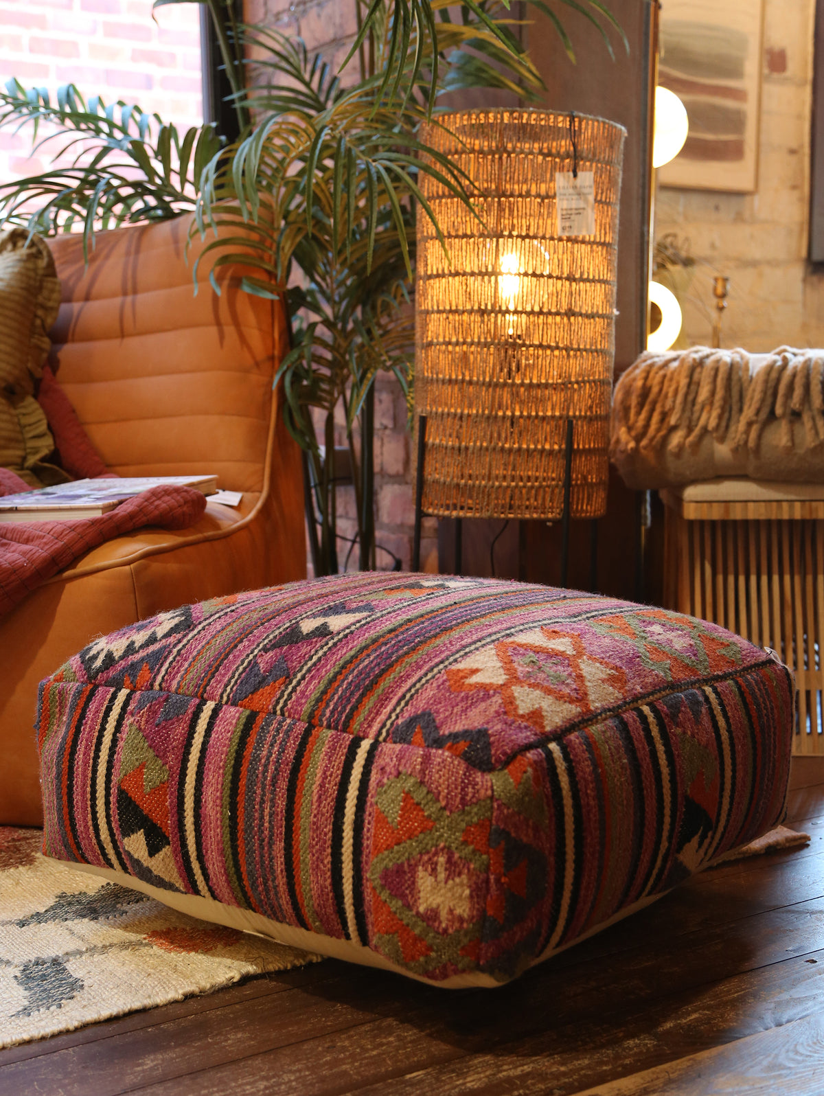 Handwoven Jute Poufe - Plum