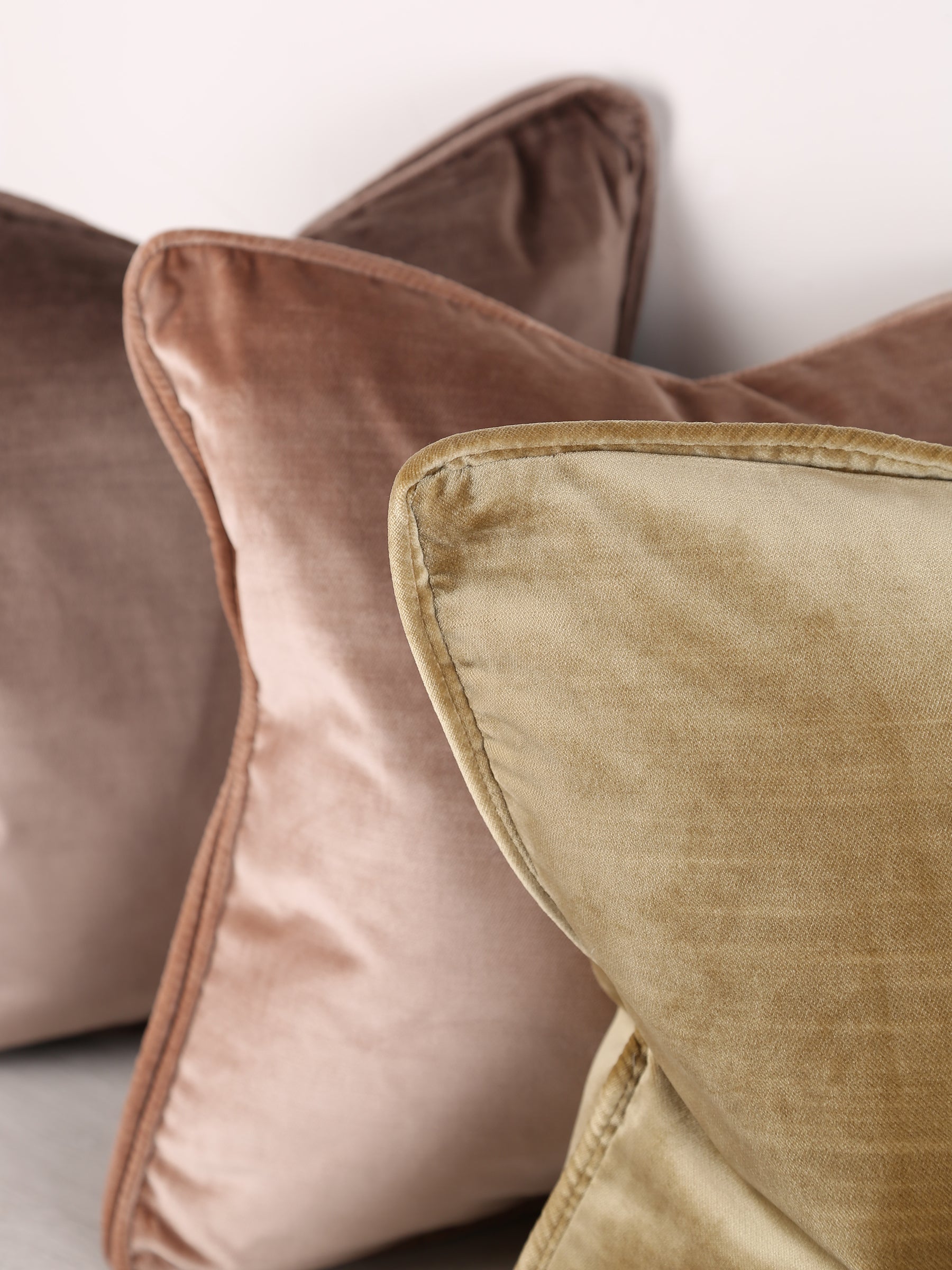 Darcy Velvet Cushion - Dusk Rose- 43 X 43cm