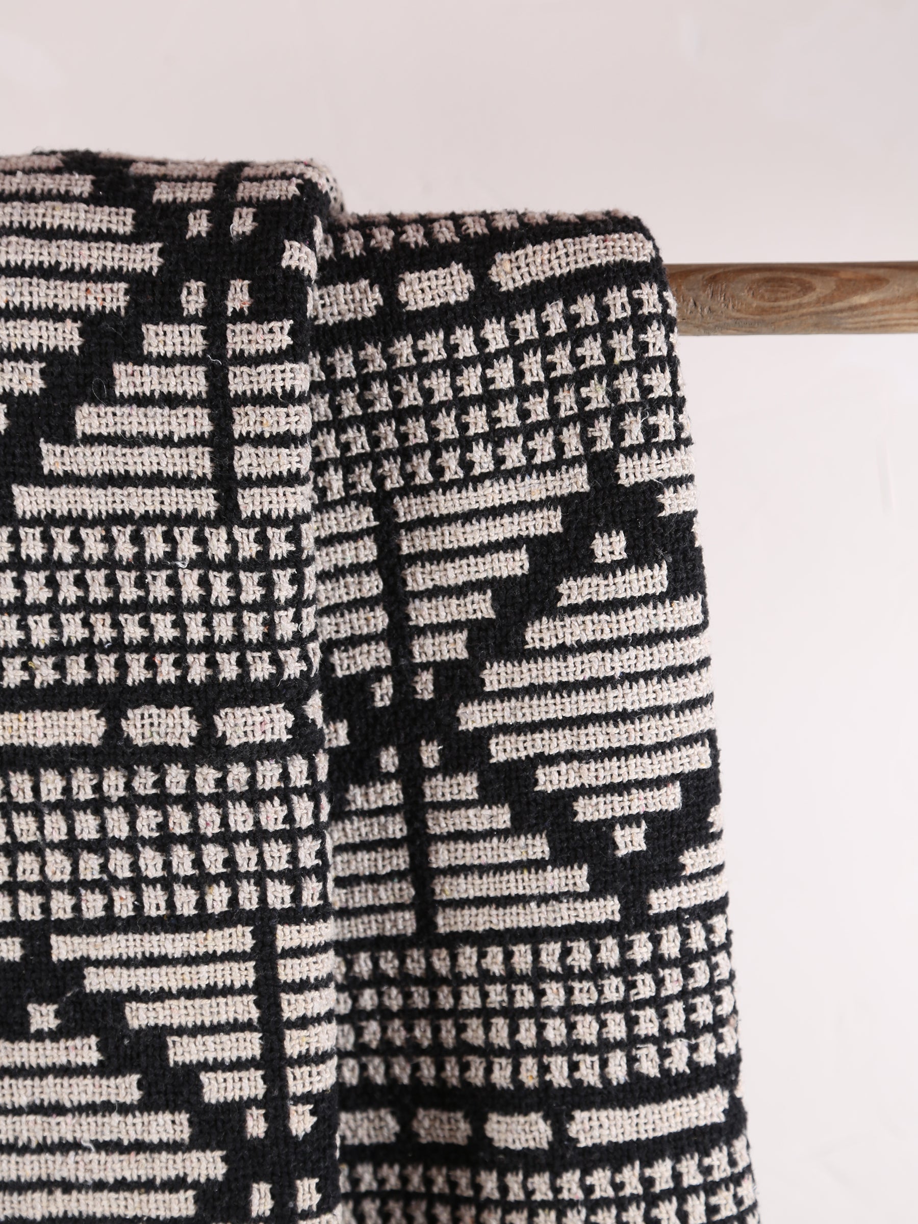 Gutte - Printed Recycled Cotton Throw - Black