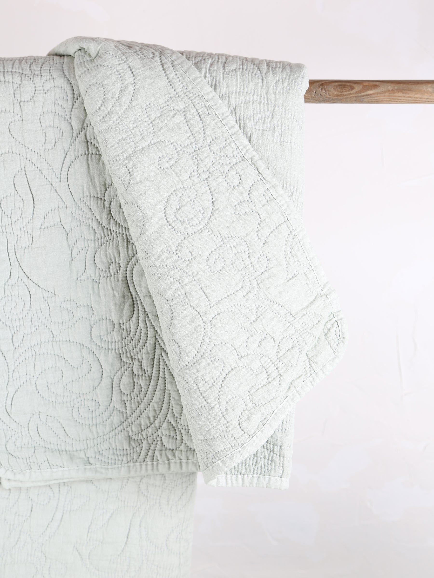 Isabelle Quilted Throw - Light Sage