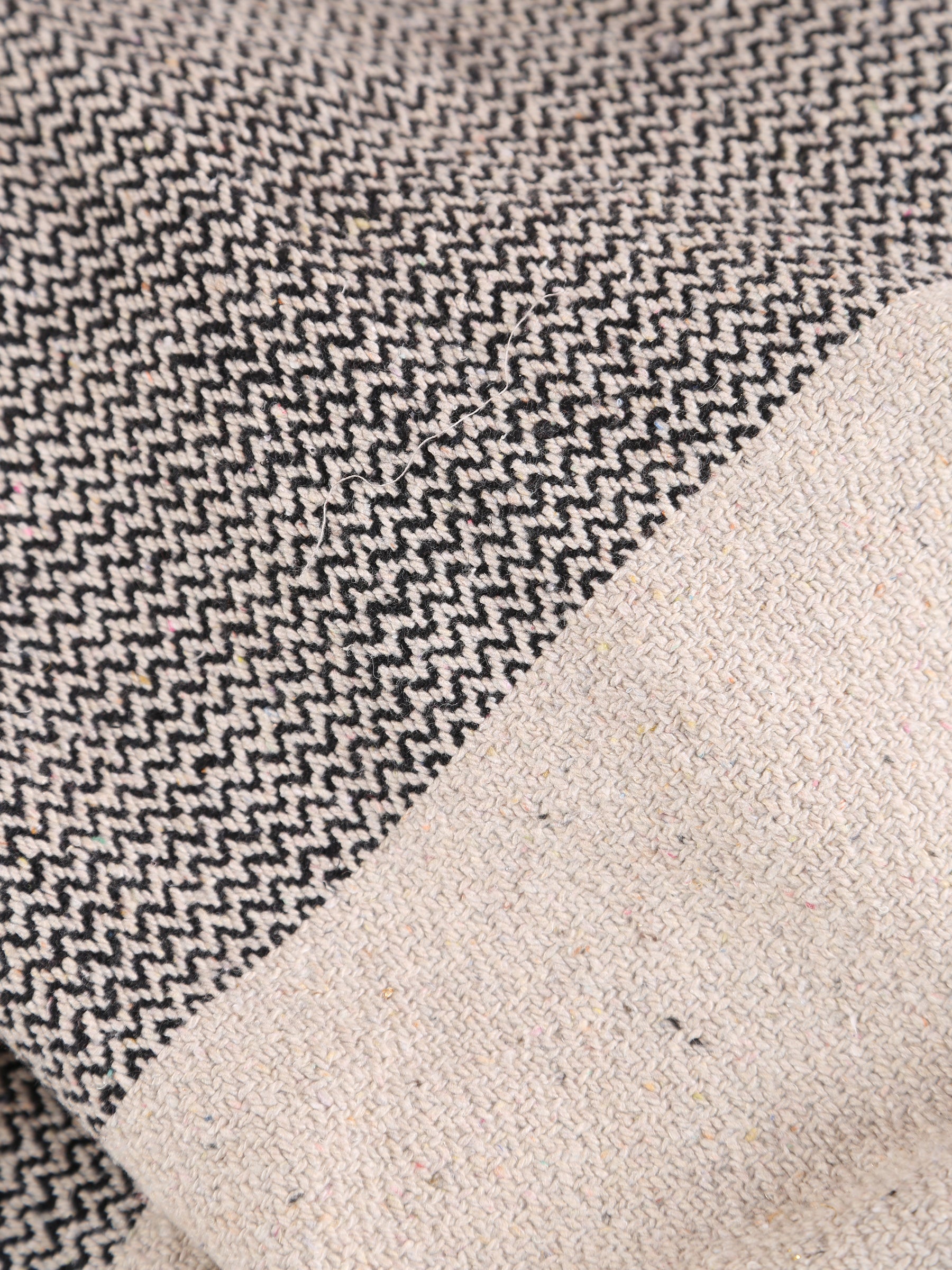 Matt Dark Grey Recycled Cotton Throw
