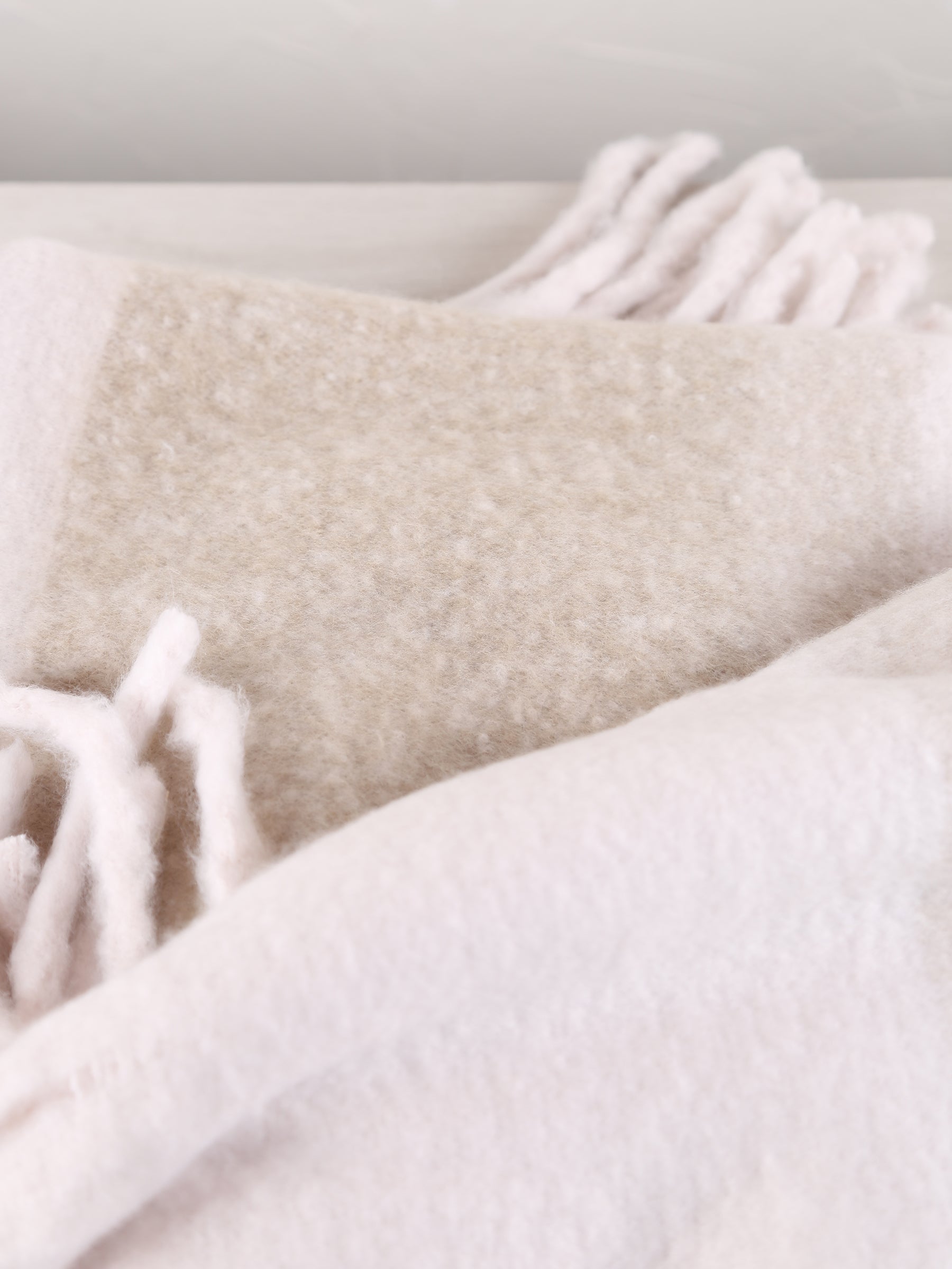 Isabel Striped Recycled Plain Throw - Naturel - 130 X 160