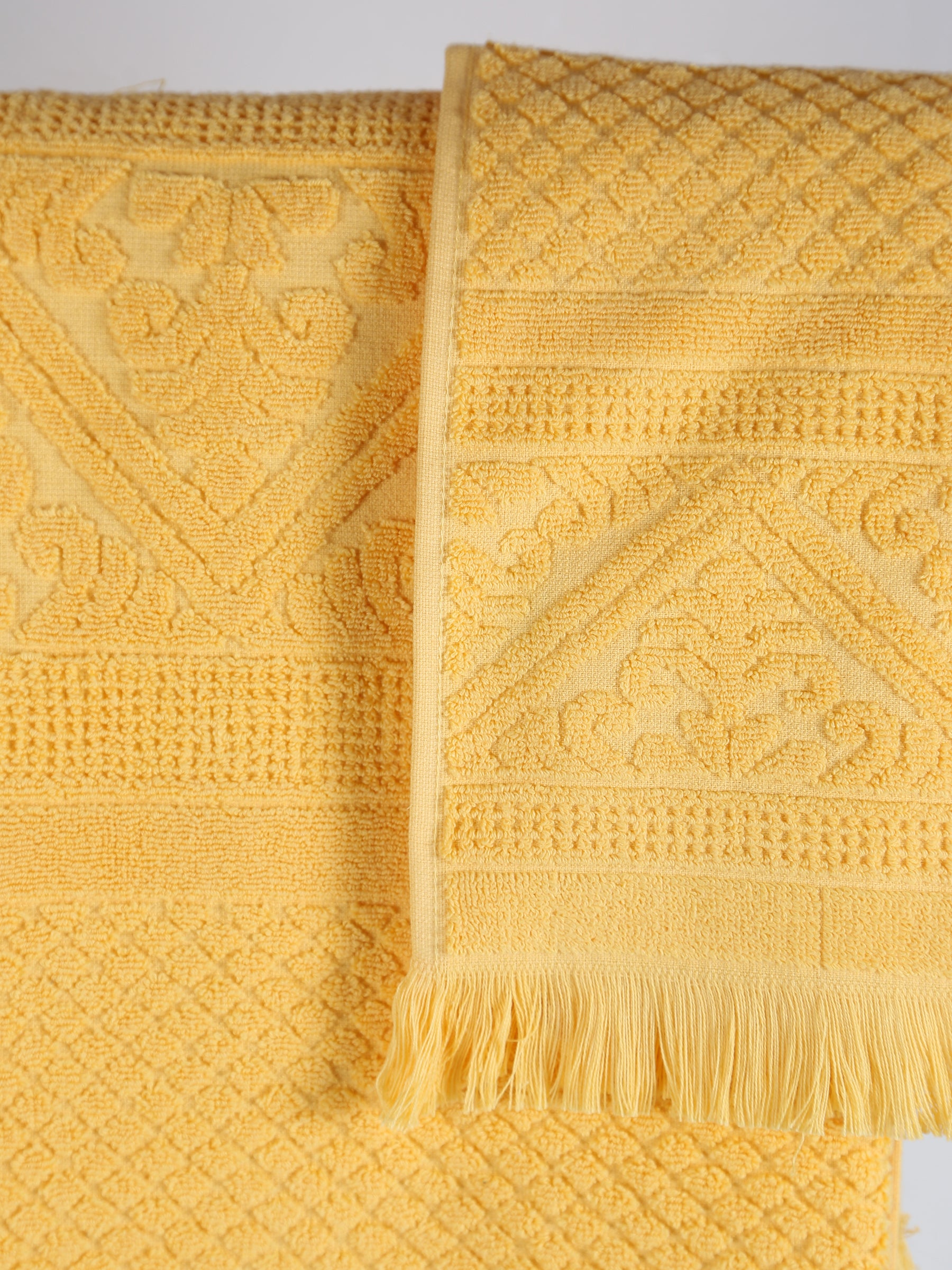 Embossed Jacquard Towel in Mimosa - 4 Sizes Available