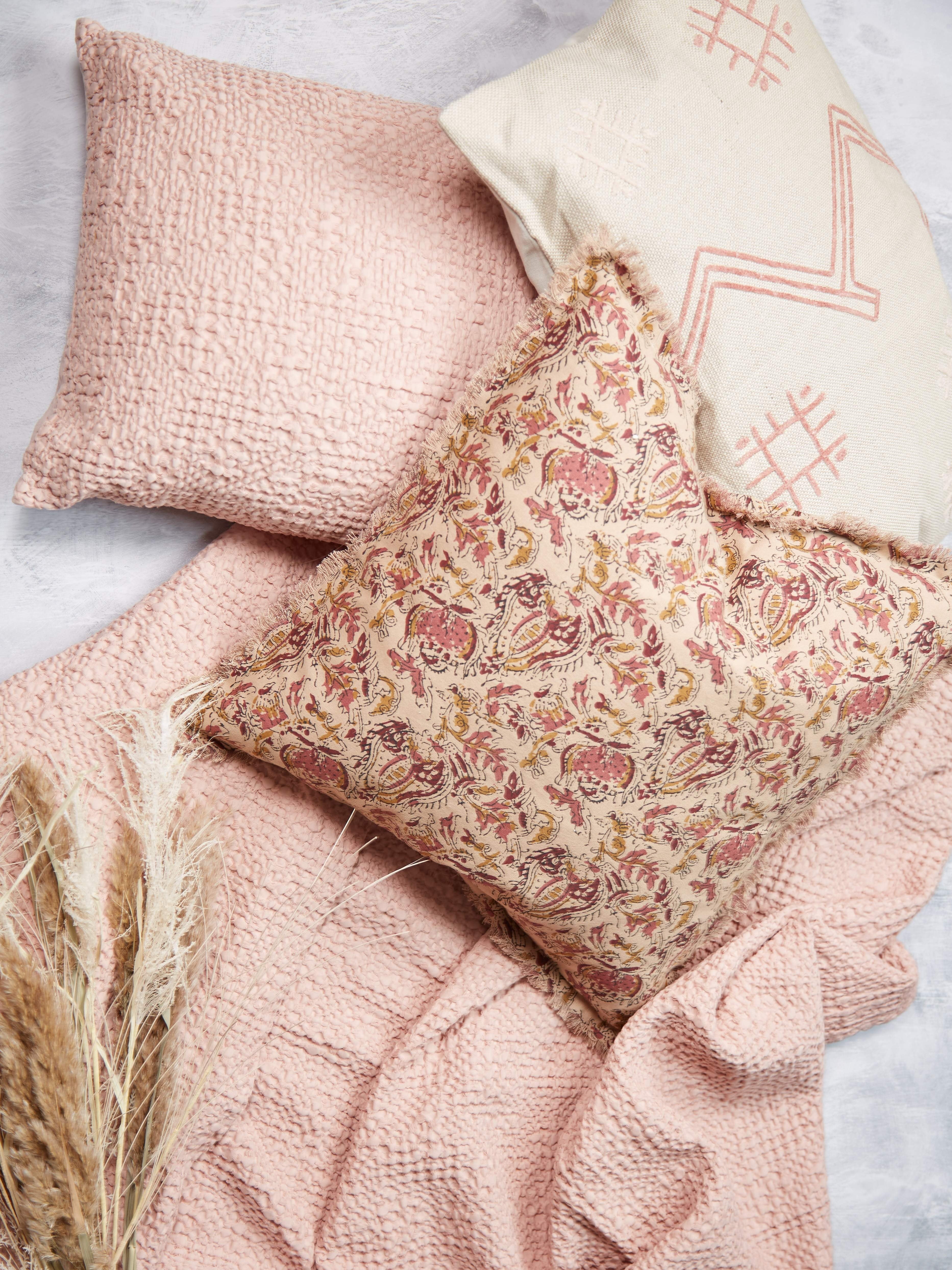 Stonewashed Cotton Tana Bedspread Throw - Aubepine Pink - 3 Sizes