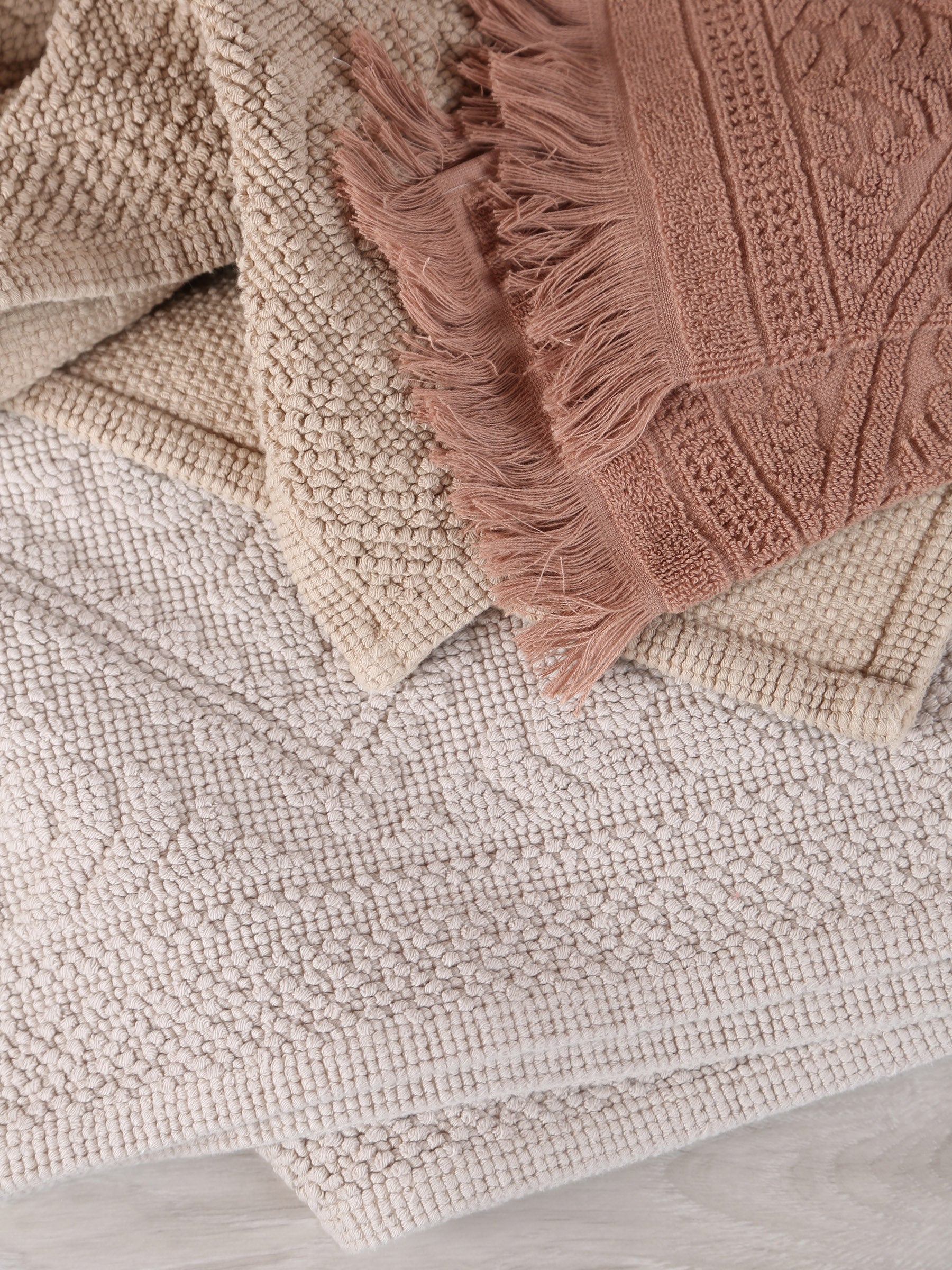 Embossed Jacquard Towel - Lin - 4 Sizes Available