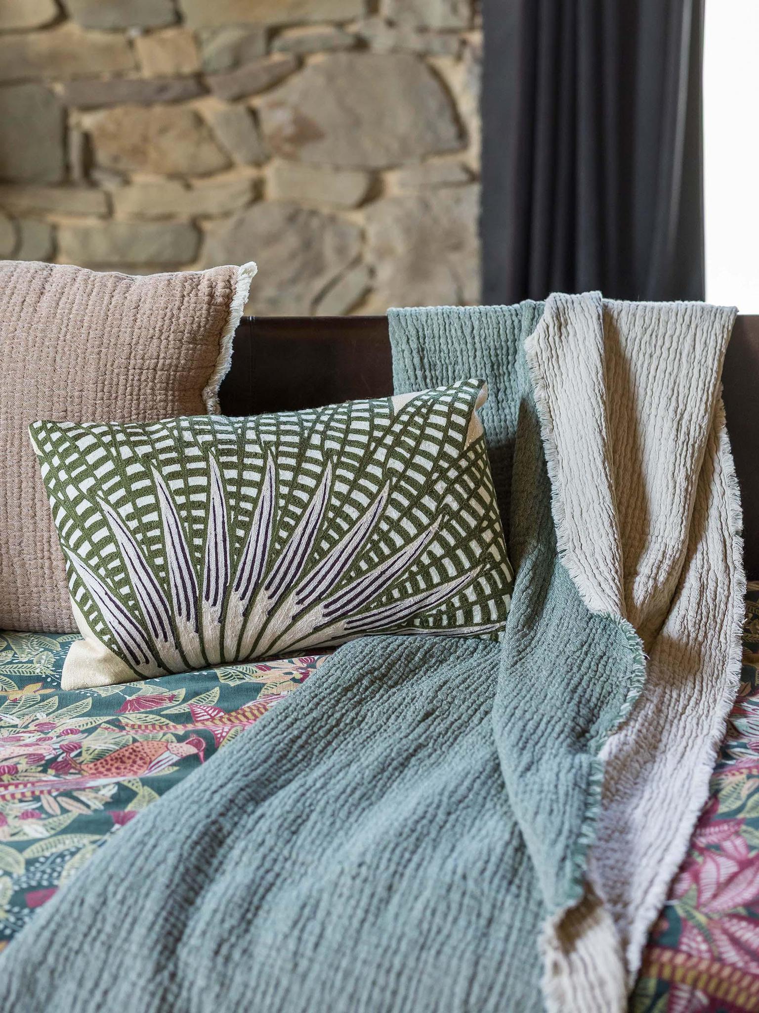 Emilio Recycled Textured Throw - Epicia - 130x200