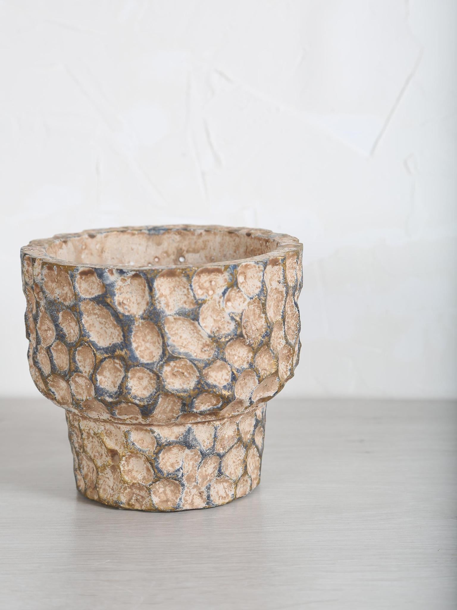 Liselot Brown Round Cement Pot - Stamped Pattern