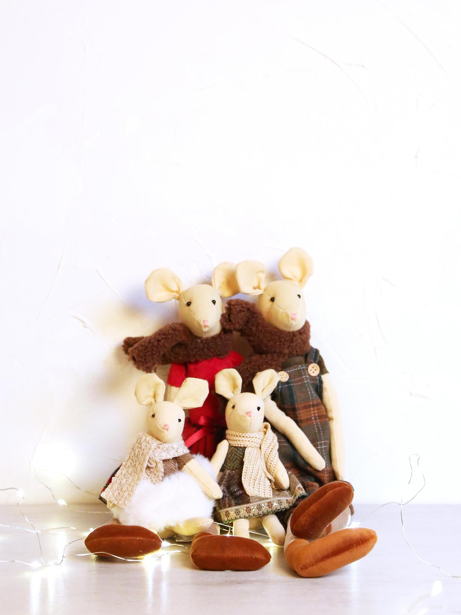 Besotted Henry & Harriet Mice - 2 Options Available
