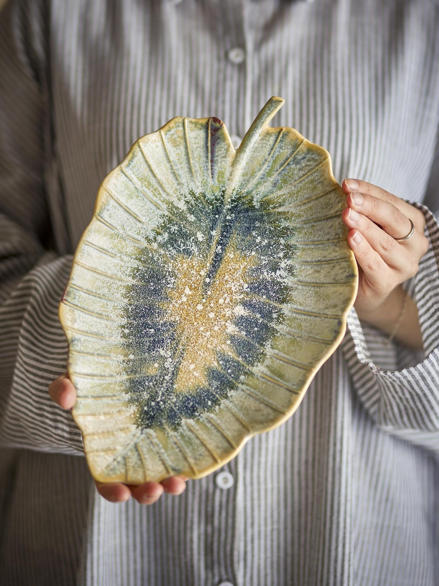 Dorreen Serving Plate Blue - Autumn Leaf - Stoneware