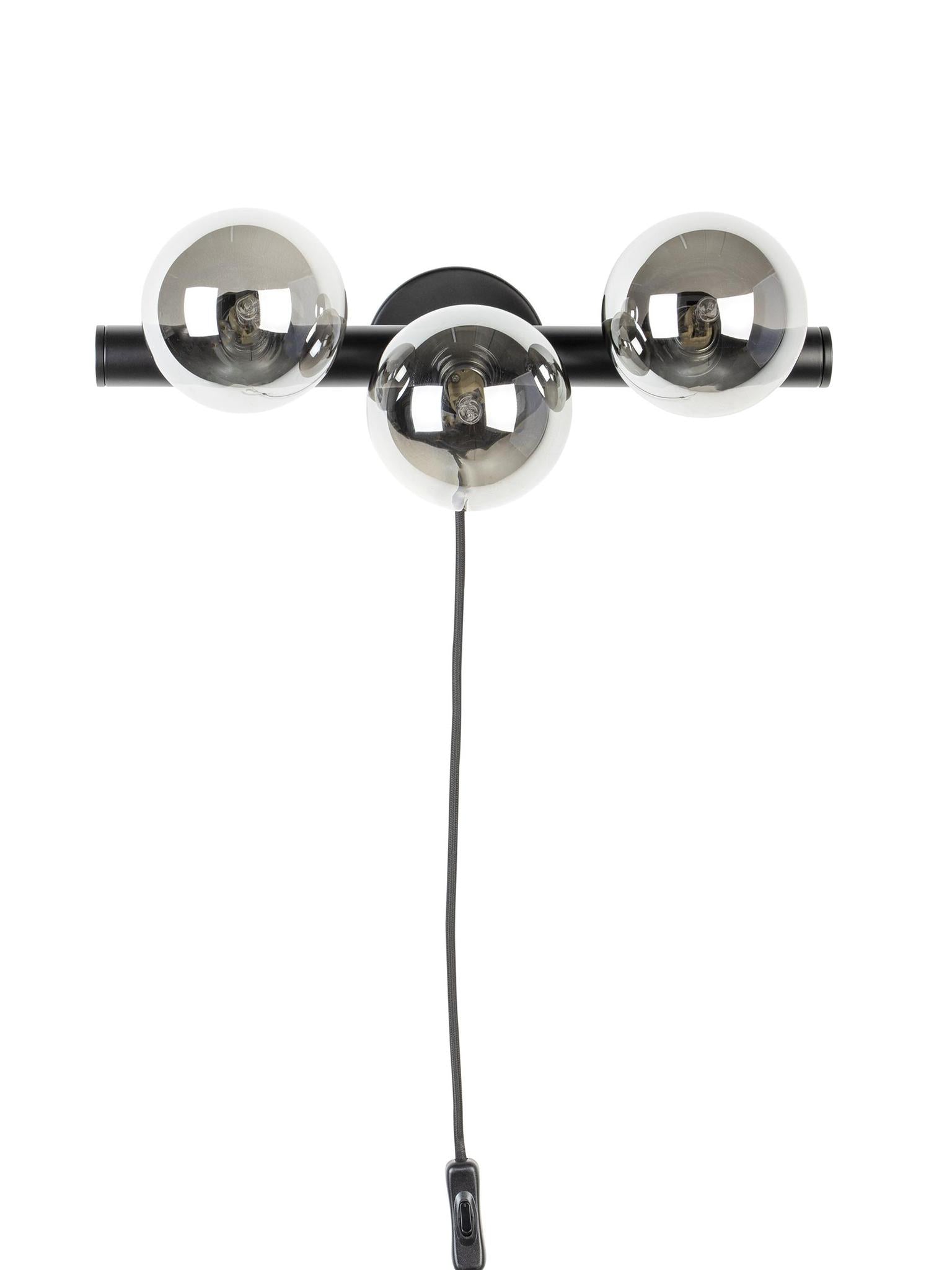 Monica Wall Lamp