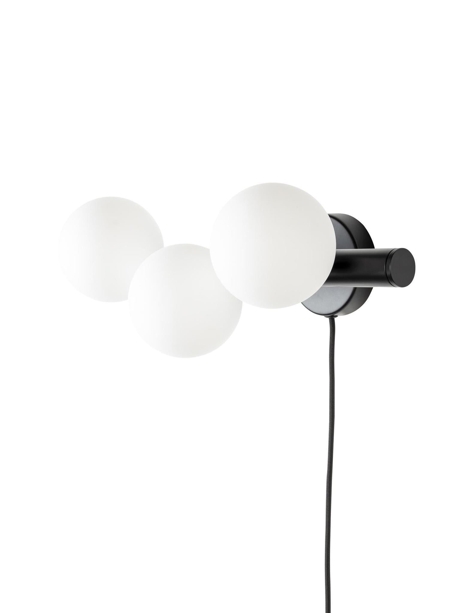 Monica Wall Lamp