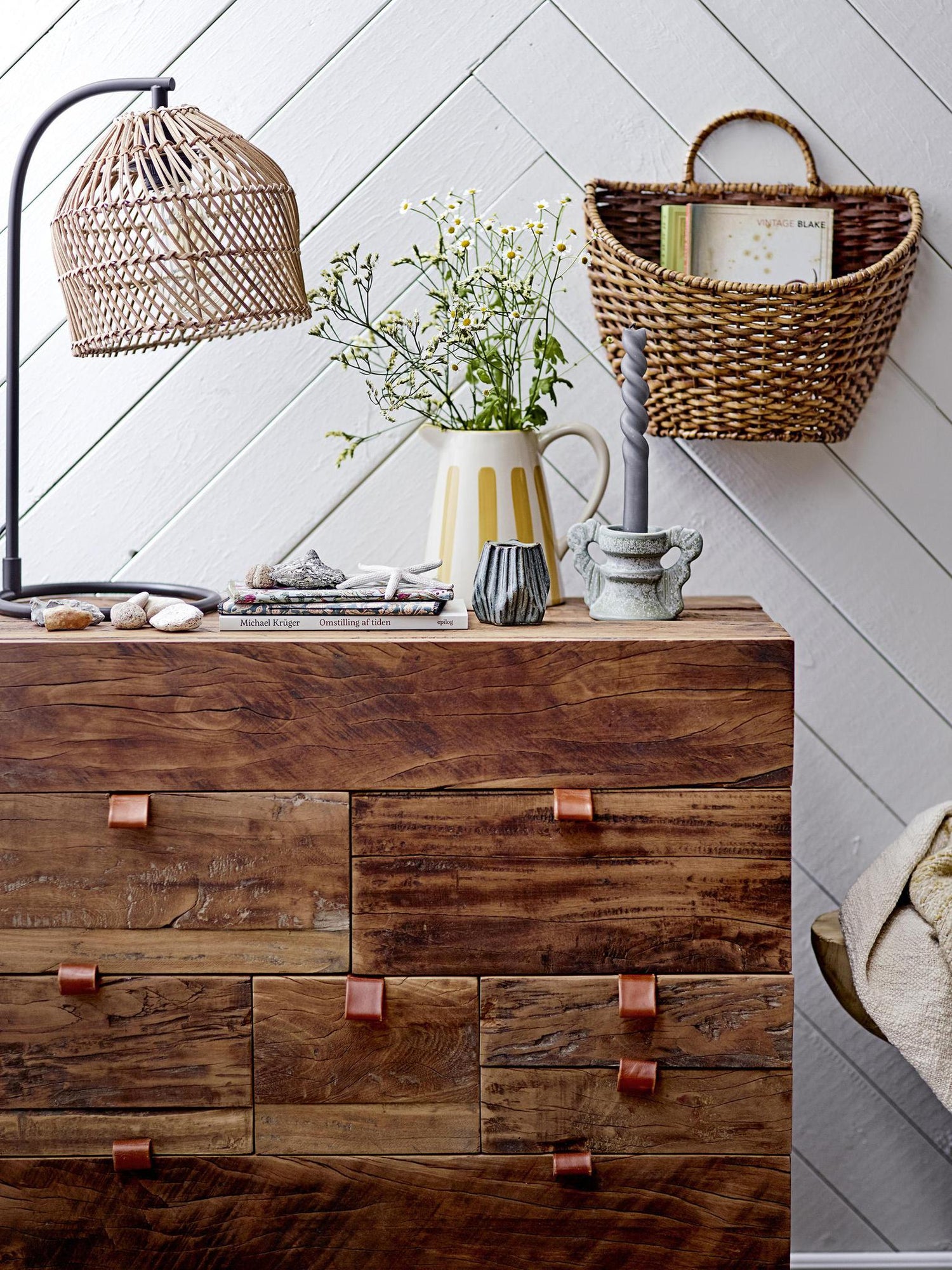 Hadya Candle Holder - Blue Iris