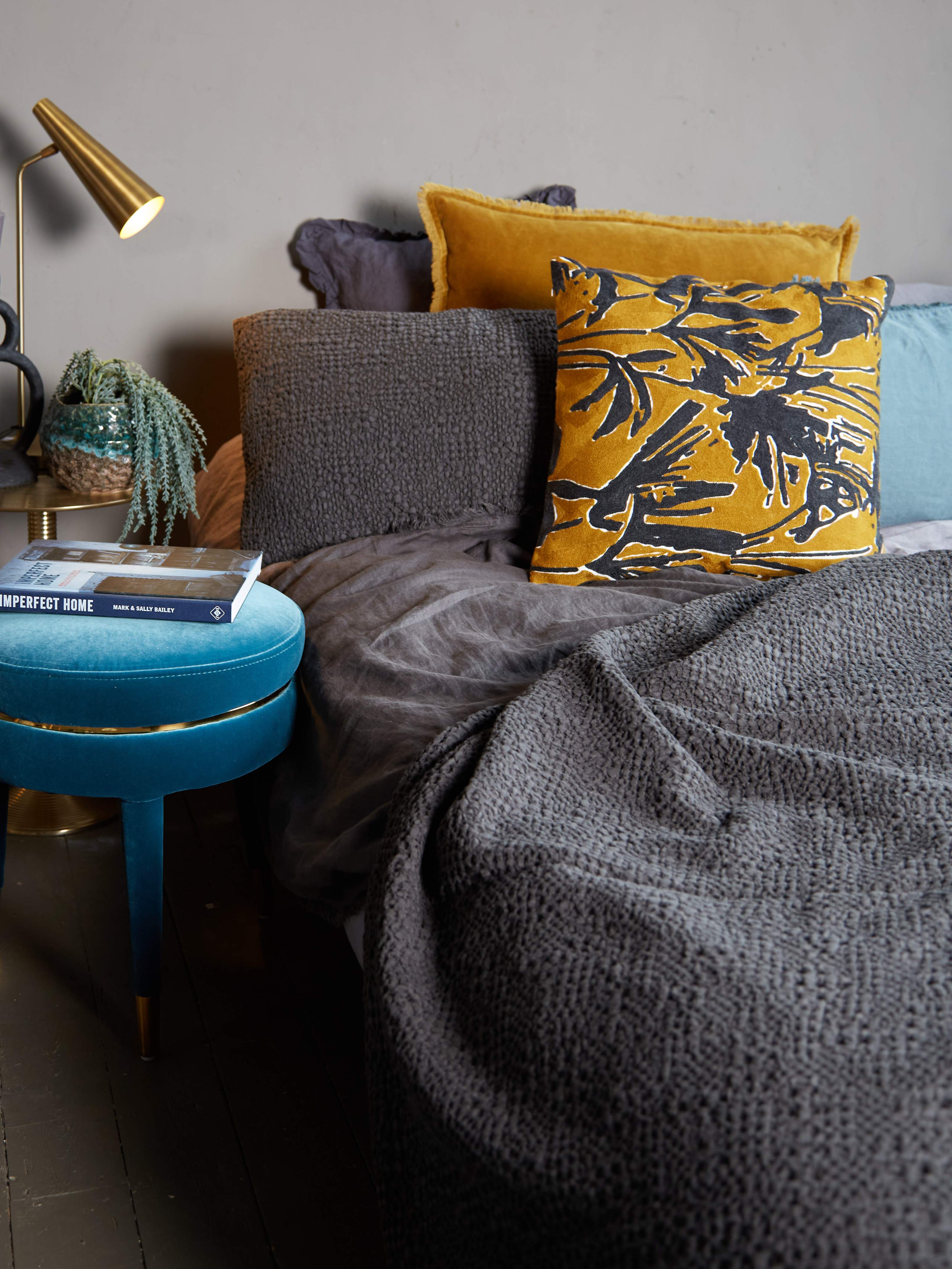 Stonewashed Cotton Tana Bedspread Throw - Carbone - 3 Sizes Available