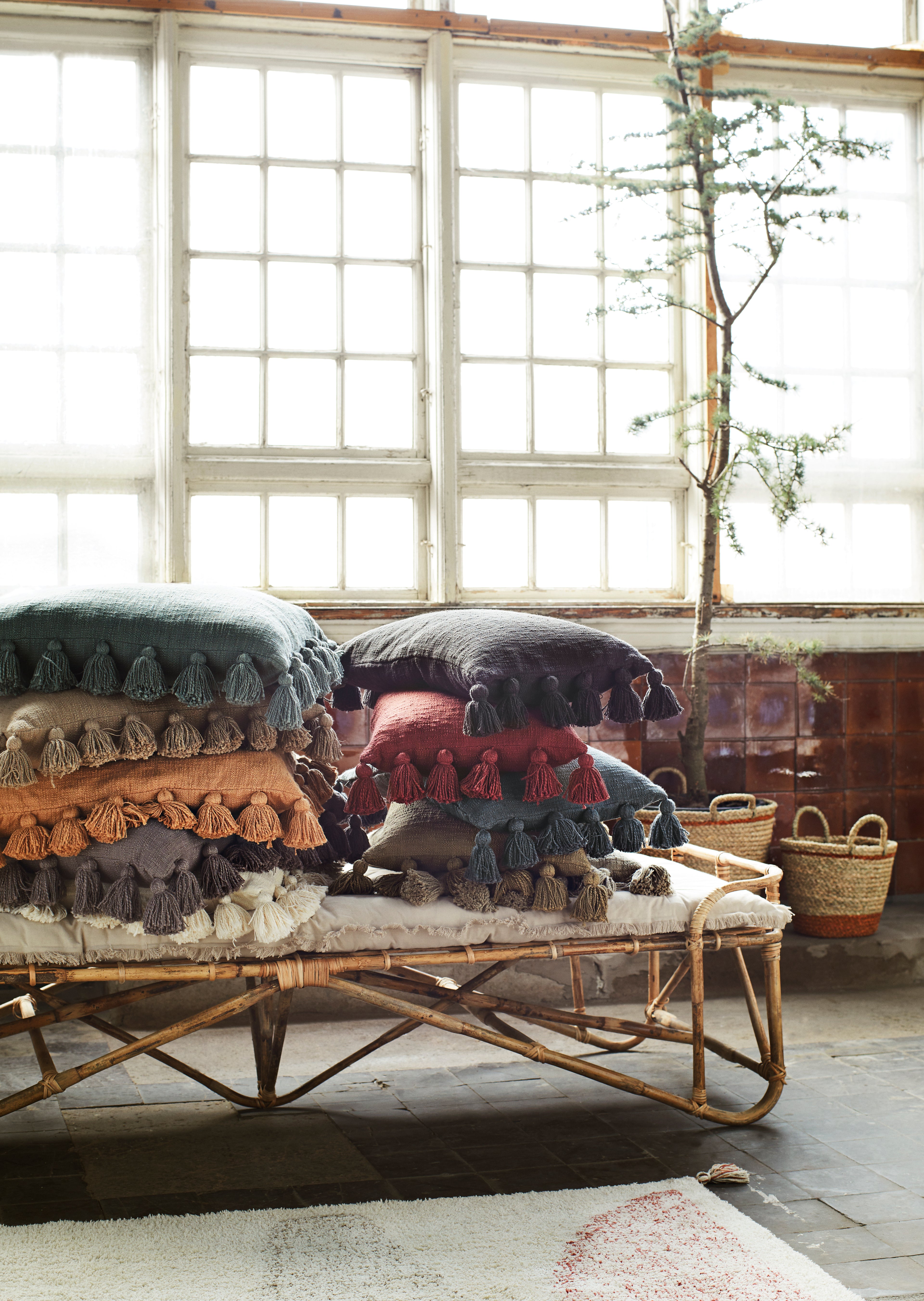 Woven Cushion With Tassels - Ecru White - 2 Sizes Available