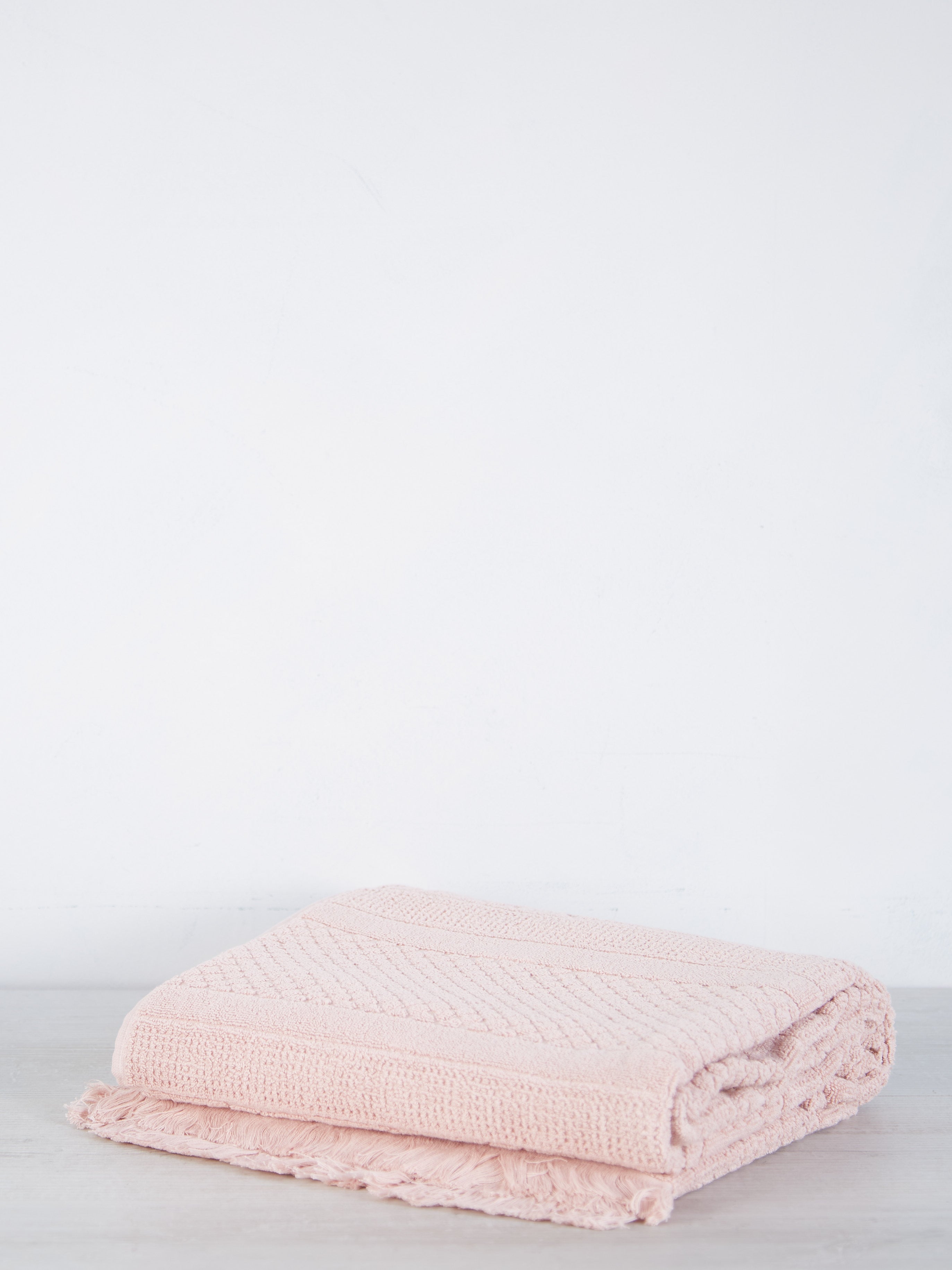 Embossed Jacquard Towel in Aubepine Pale Pink - 4 Sizes Available