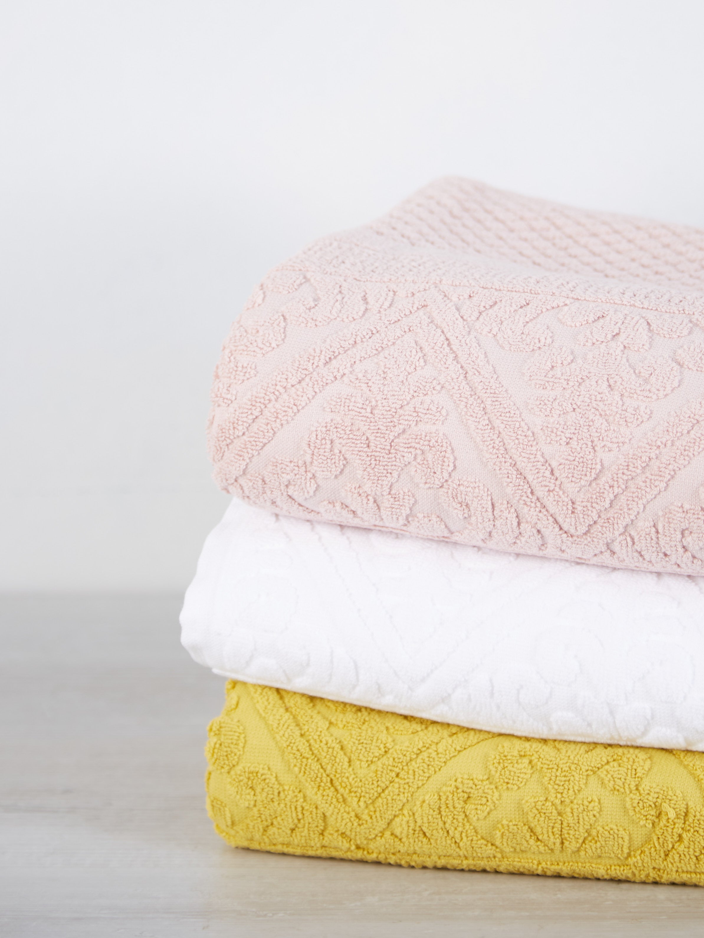 Embossed Jacquard Towel in Aubepine Pale Pink - 4 Sizes Available